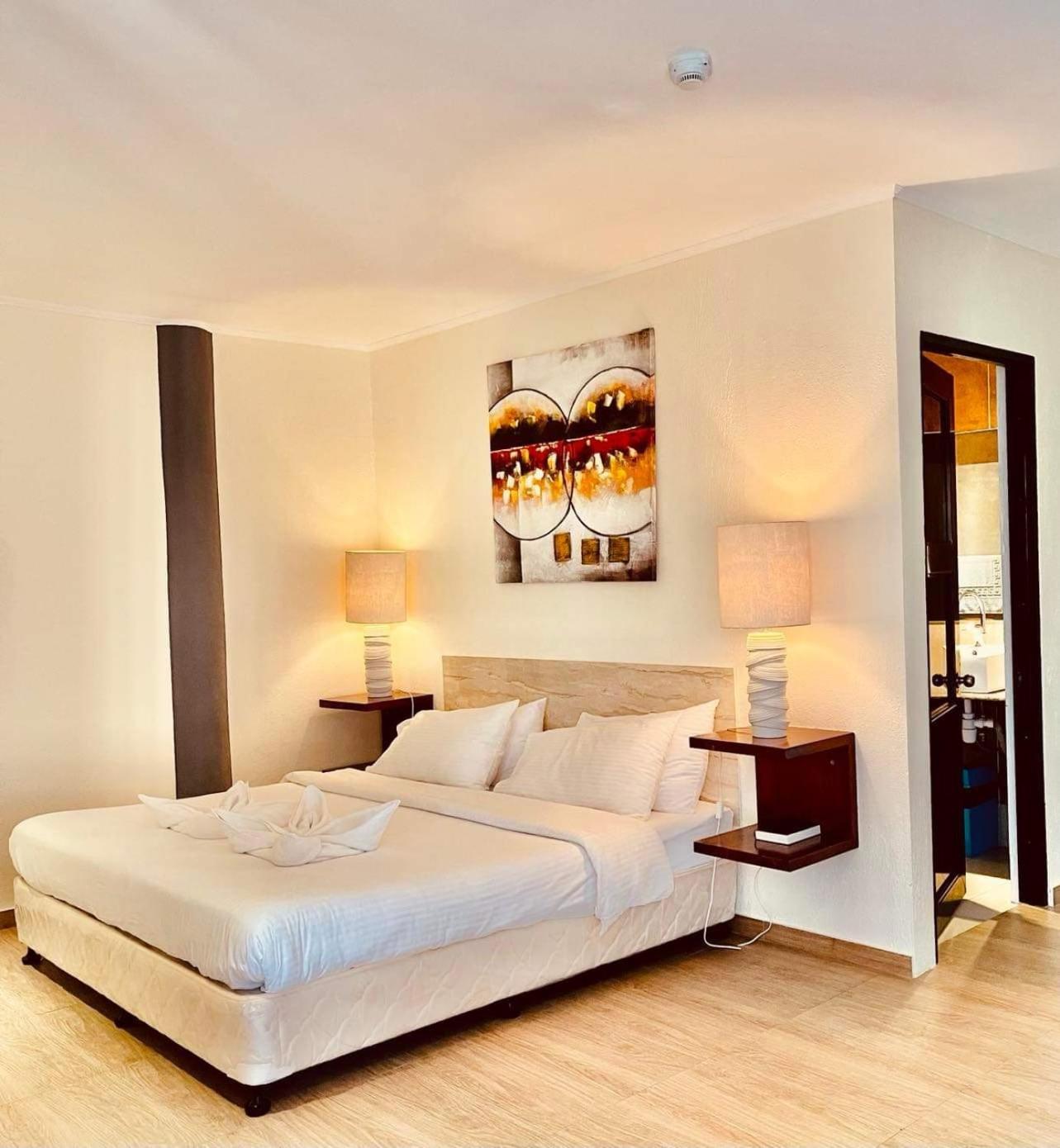 Superior Deluxe King Room