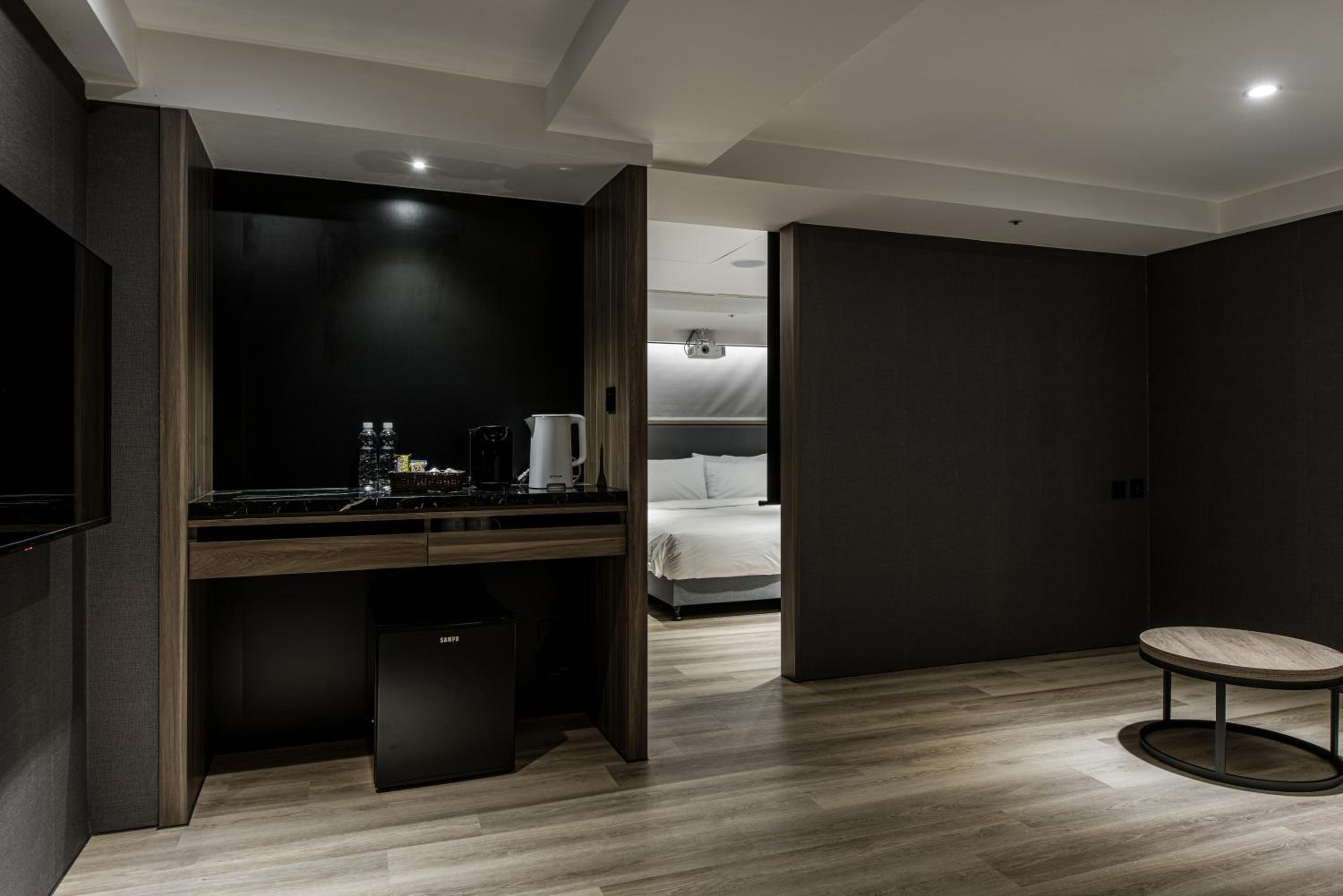 Superior Suite - Photo 2