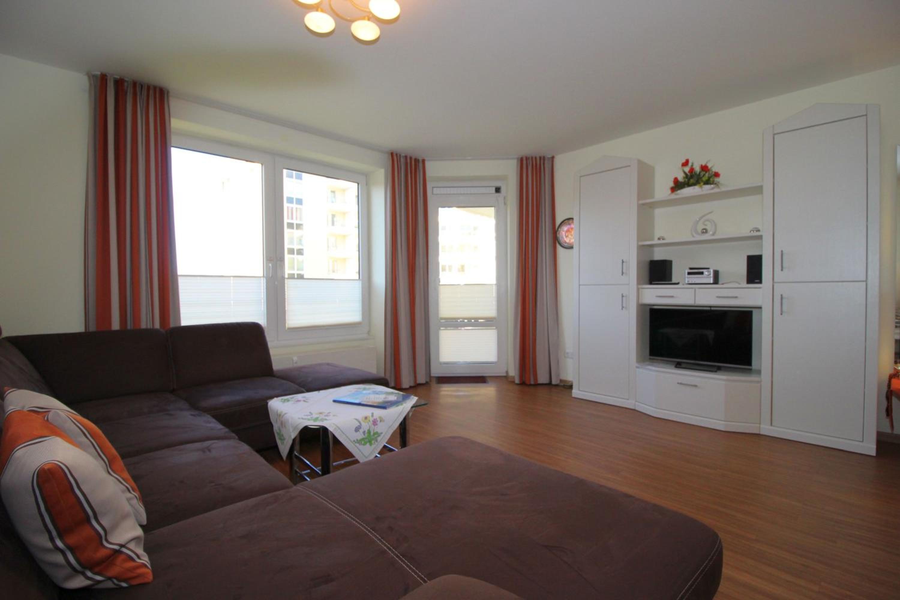 Apartment with Balcony photo 1