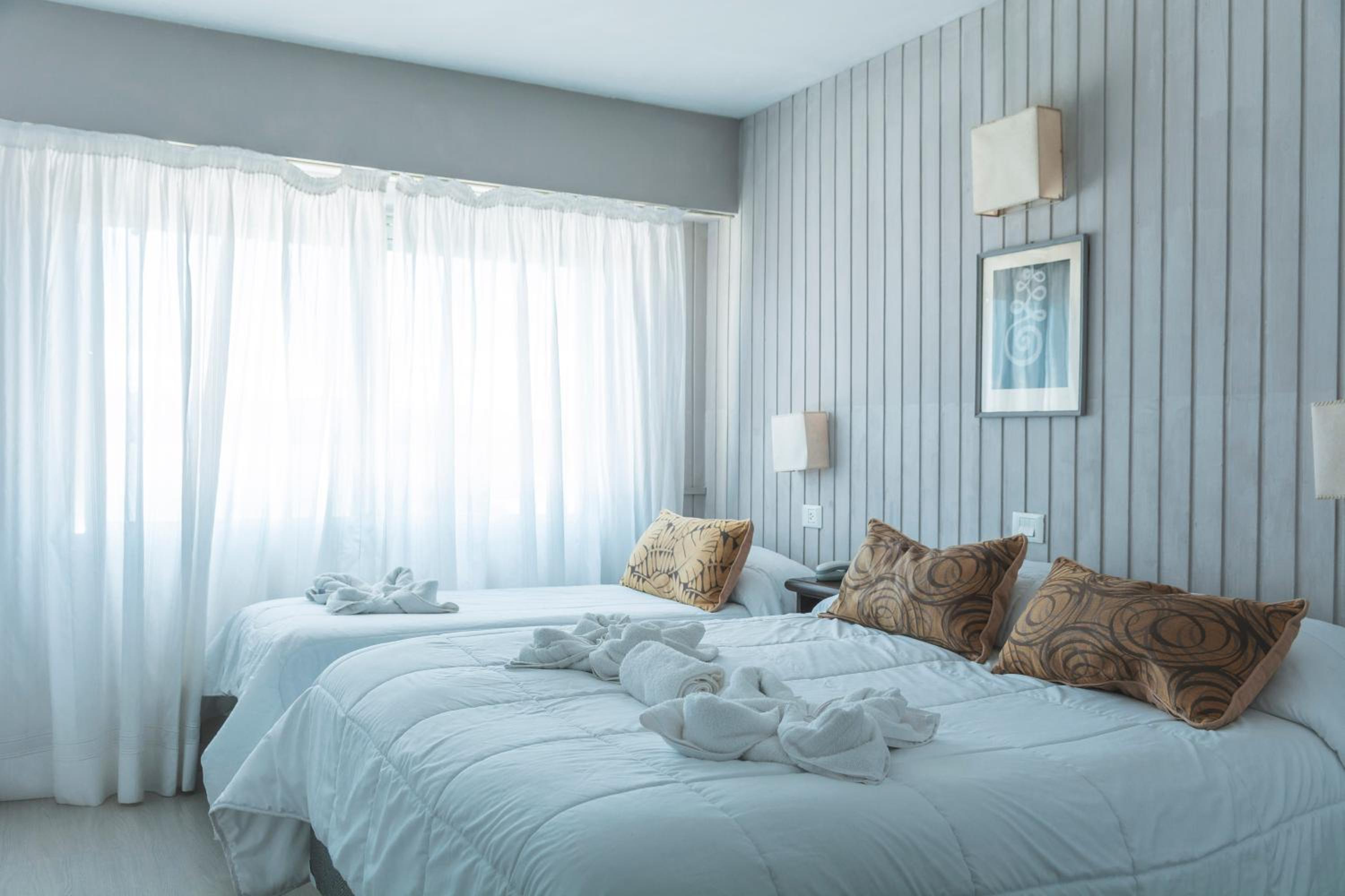 Triple Room with Lake View photo 2