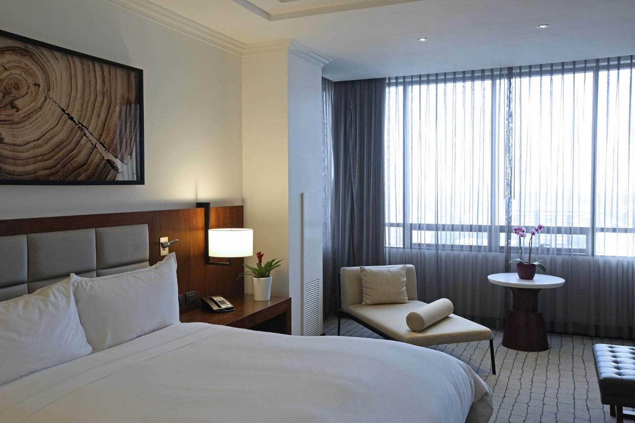 Classic King Room - Photo 6