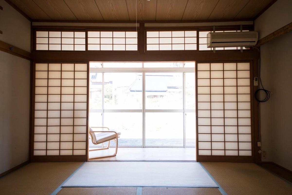 Japanese-Style Room with Shared Bathroom photo 2