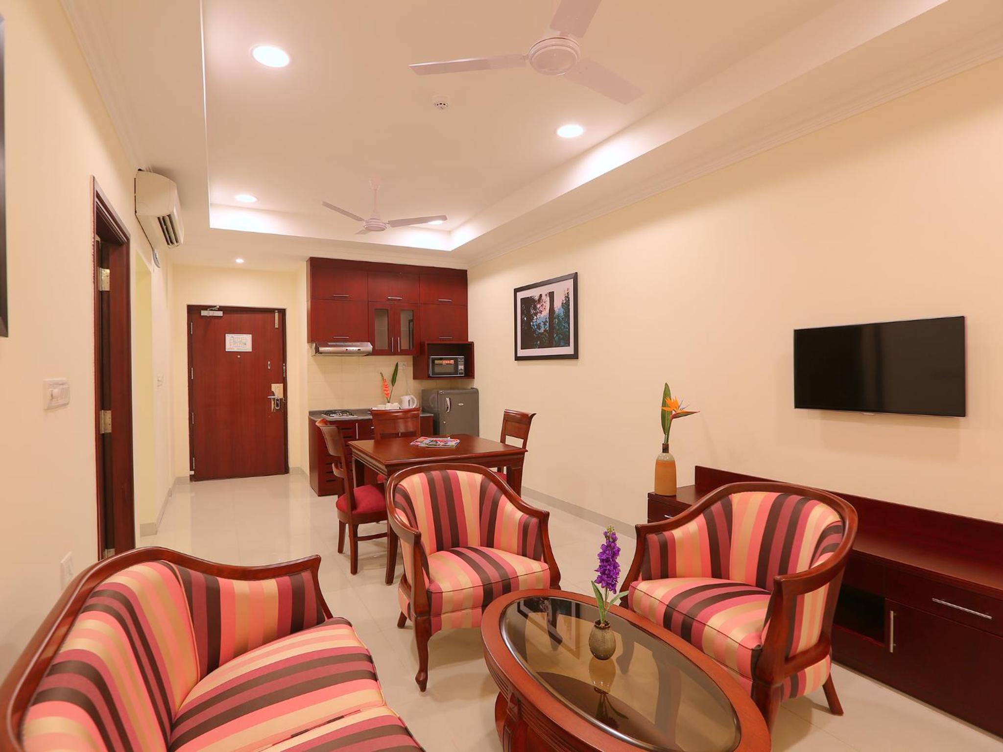 Premium Suite - Photo 4