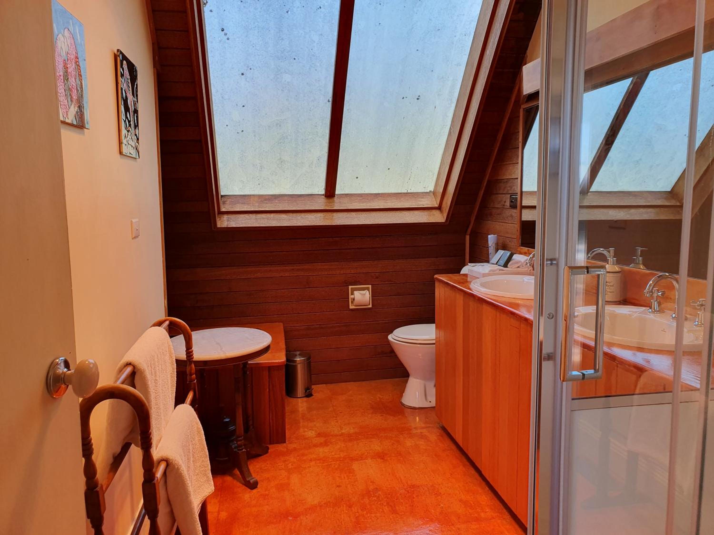 King Room with Sea View - Photo 13