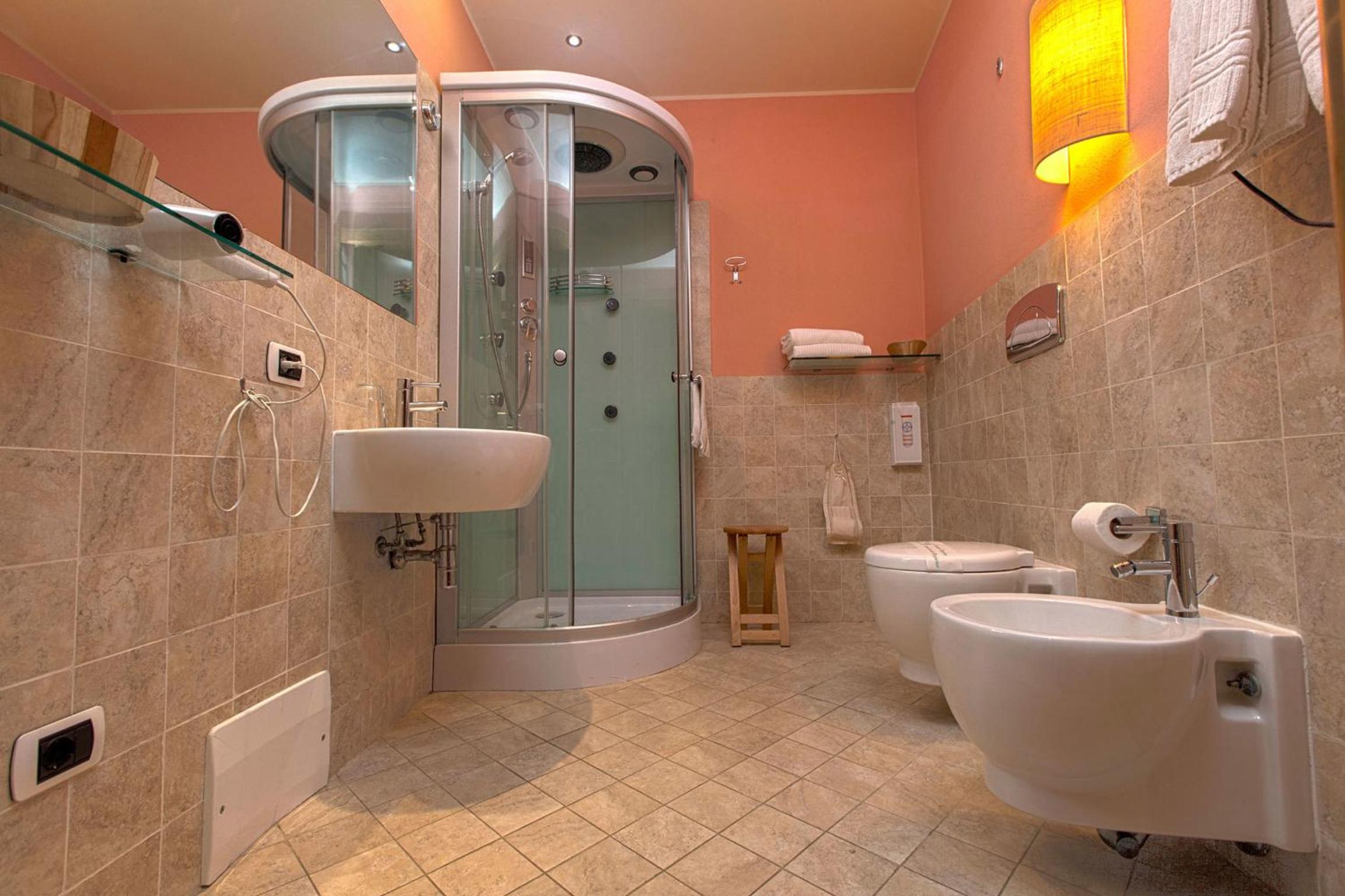 Double or Twin Room photo 3