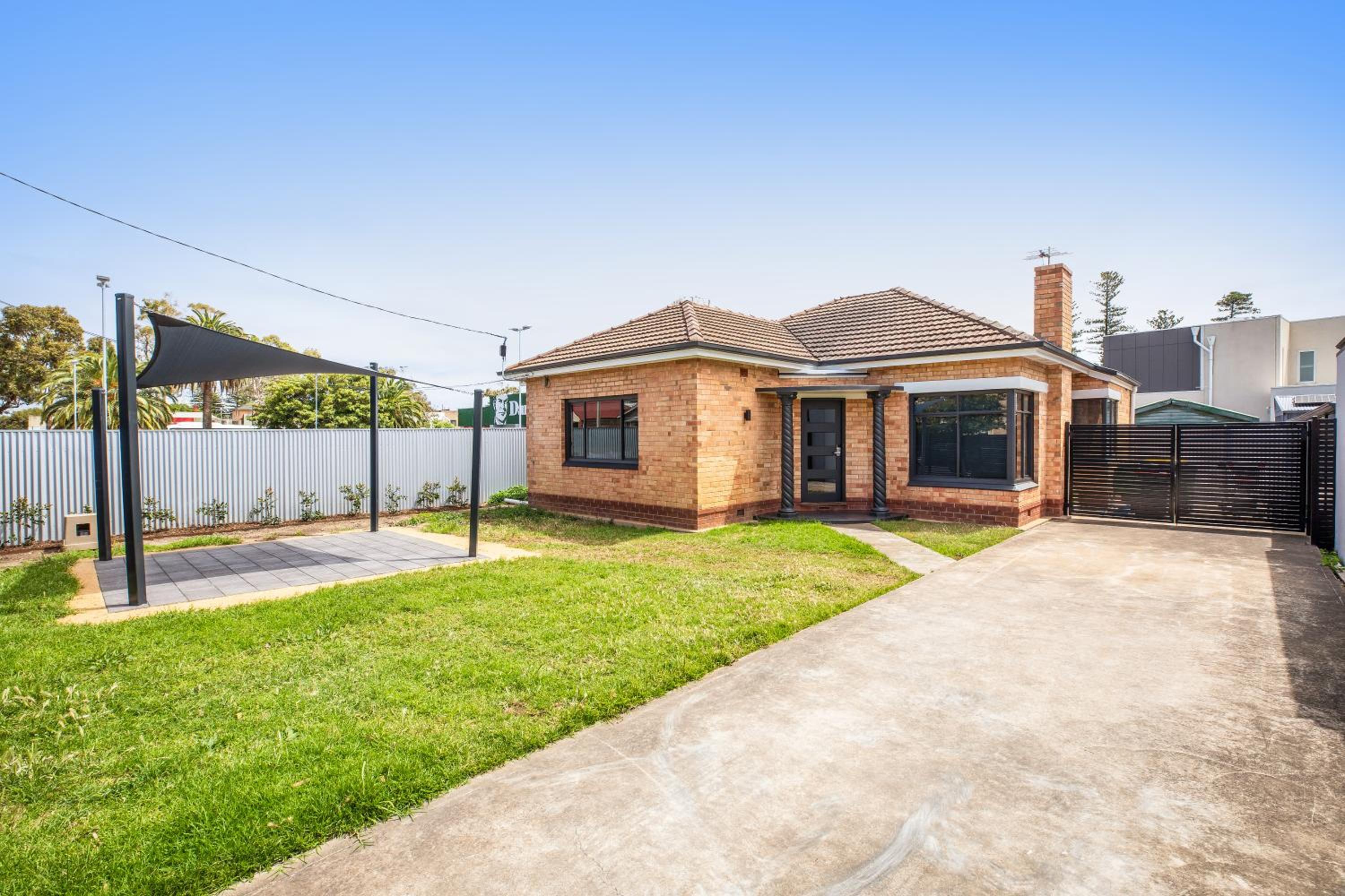Two-Bedroom House photo 3