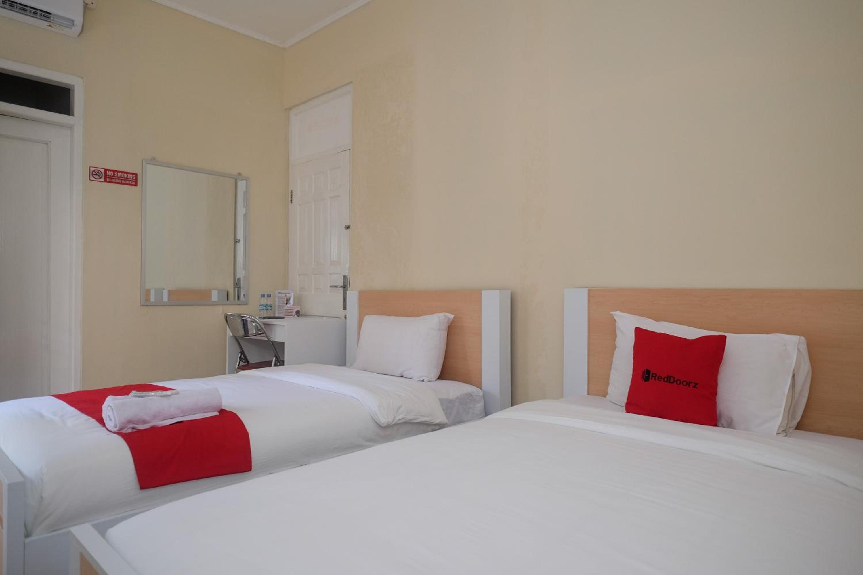 Deluxe Room - Photo 1