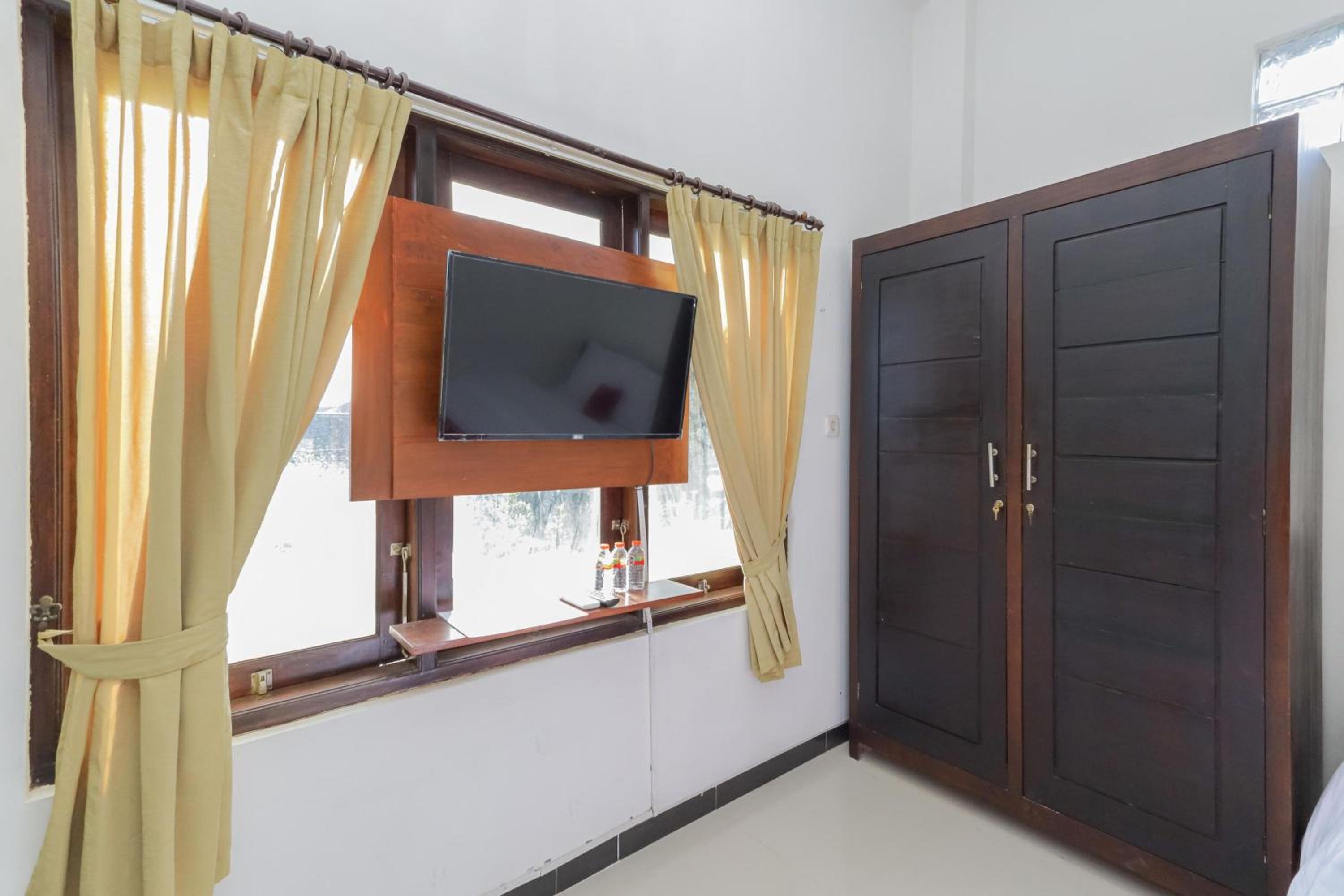 Standard Double Room - Photo 4