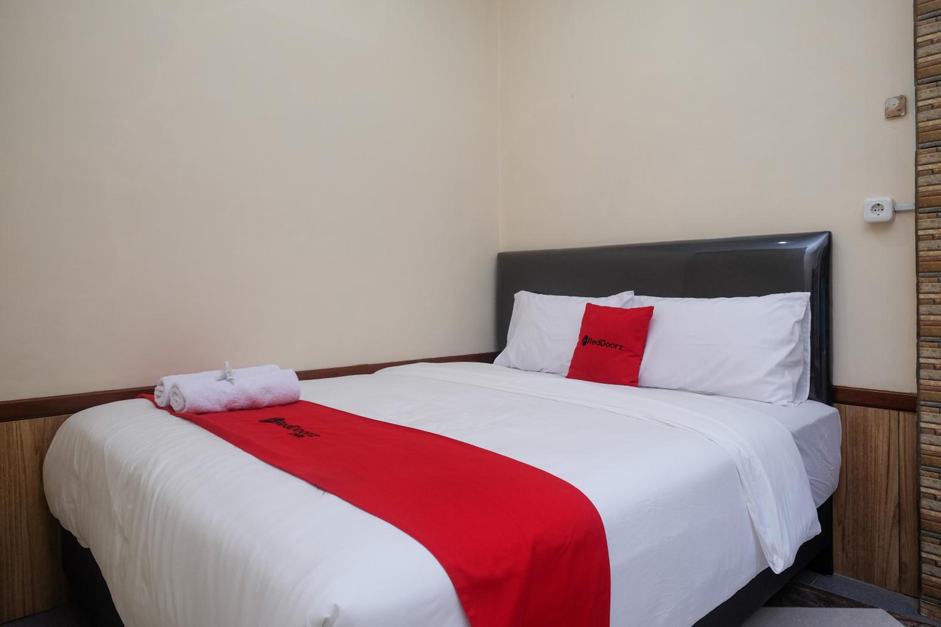Deluxe Room - Photo 4