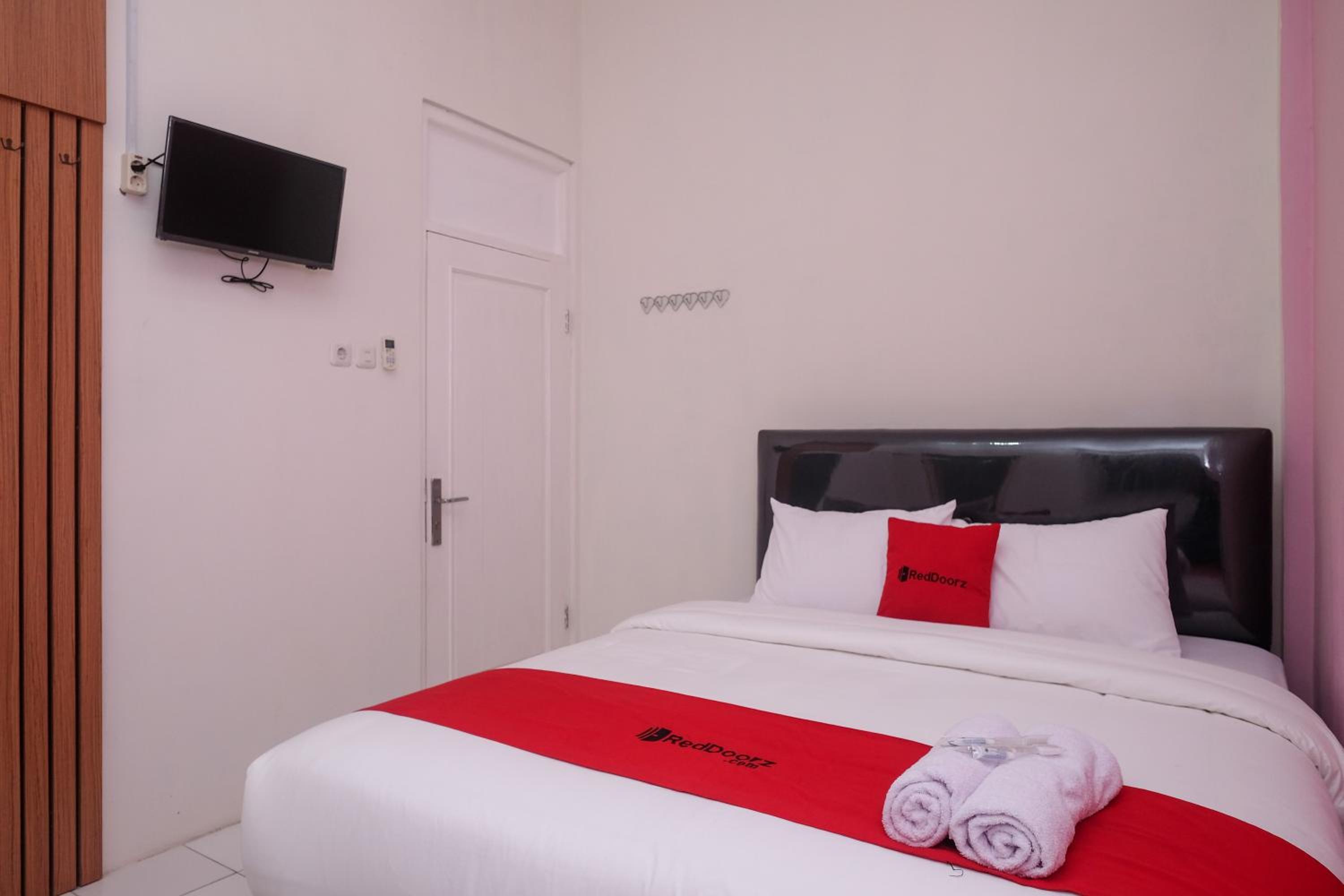 Deluxe Room - Photo 3