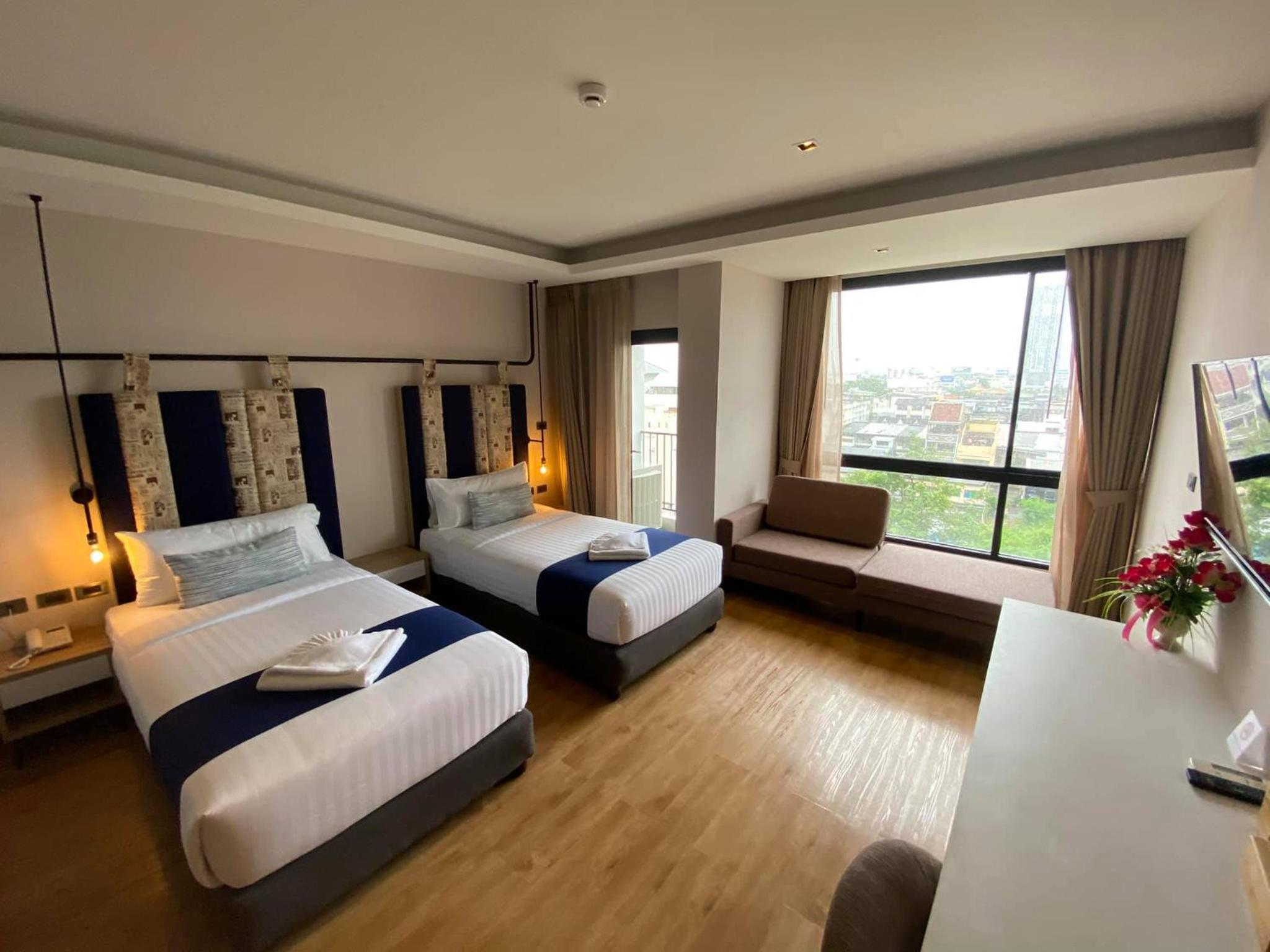 Deluxe Twin Suite Room - Photo 14