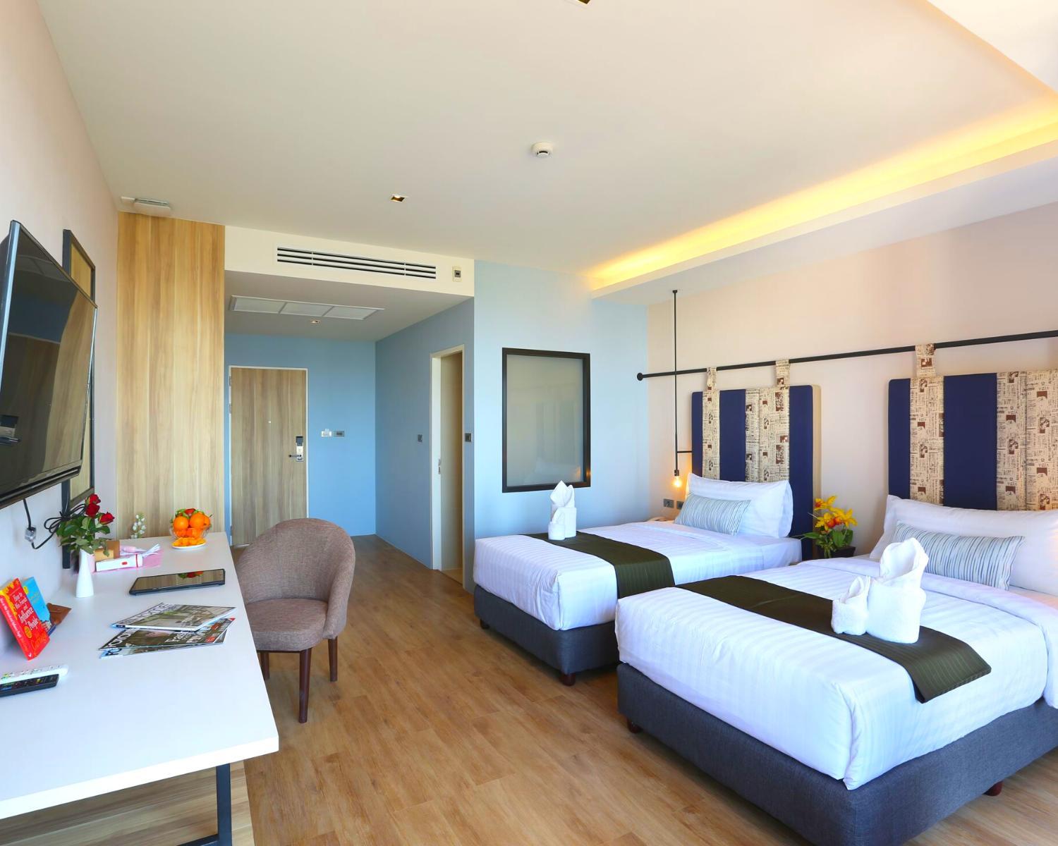 Deluxe Twin Suite Room - Photo 13