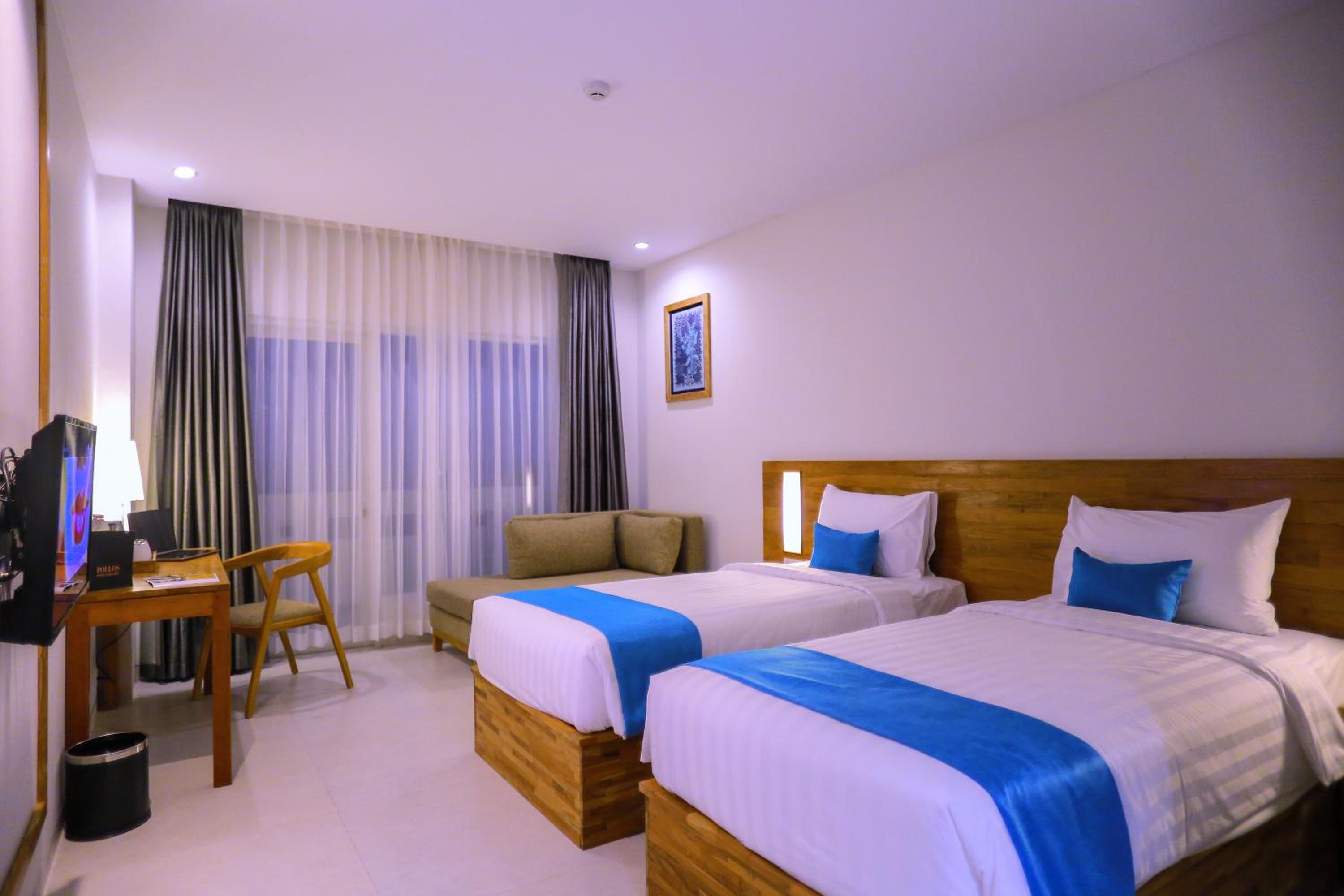 Deluxe Double Or Twin Room - Photo 1