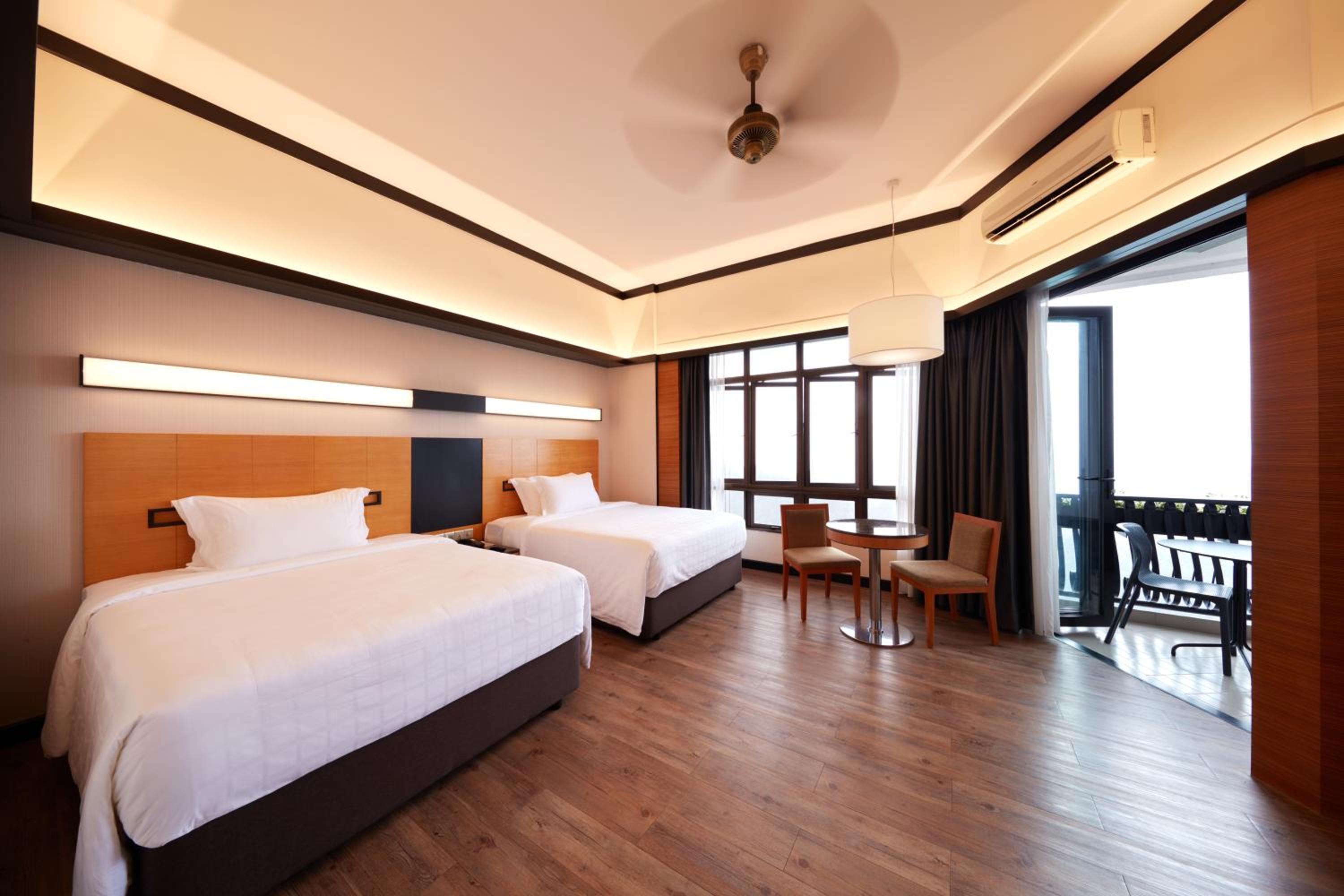 Superior Deluxe Room - Photo 1