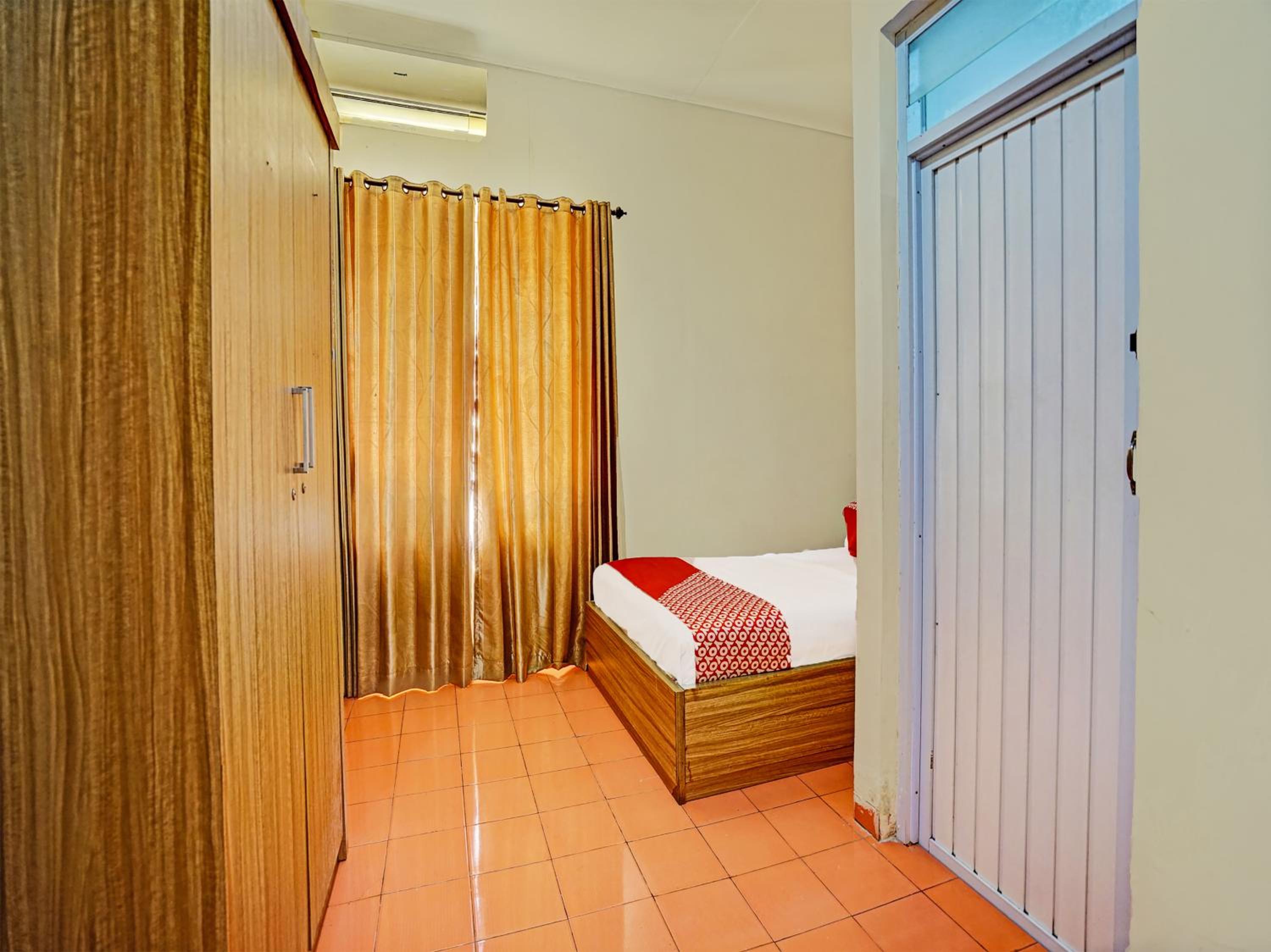 Standard Double Room photo 3