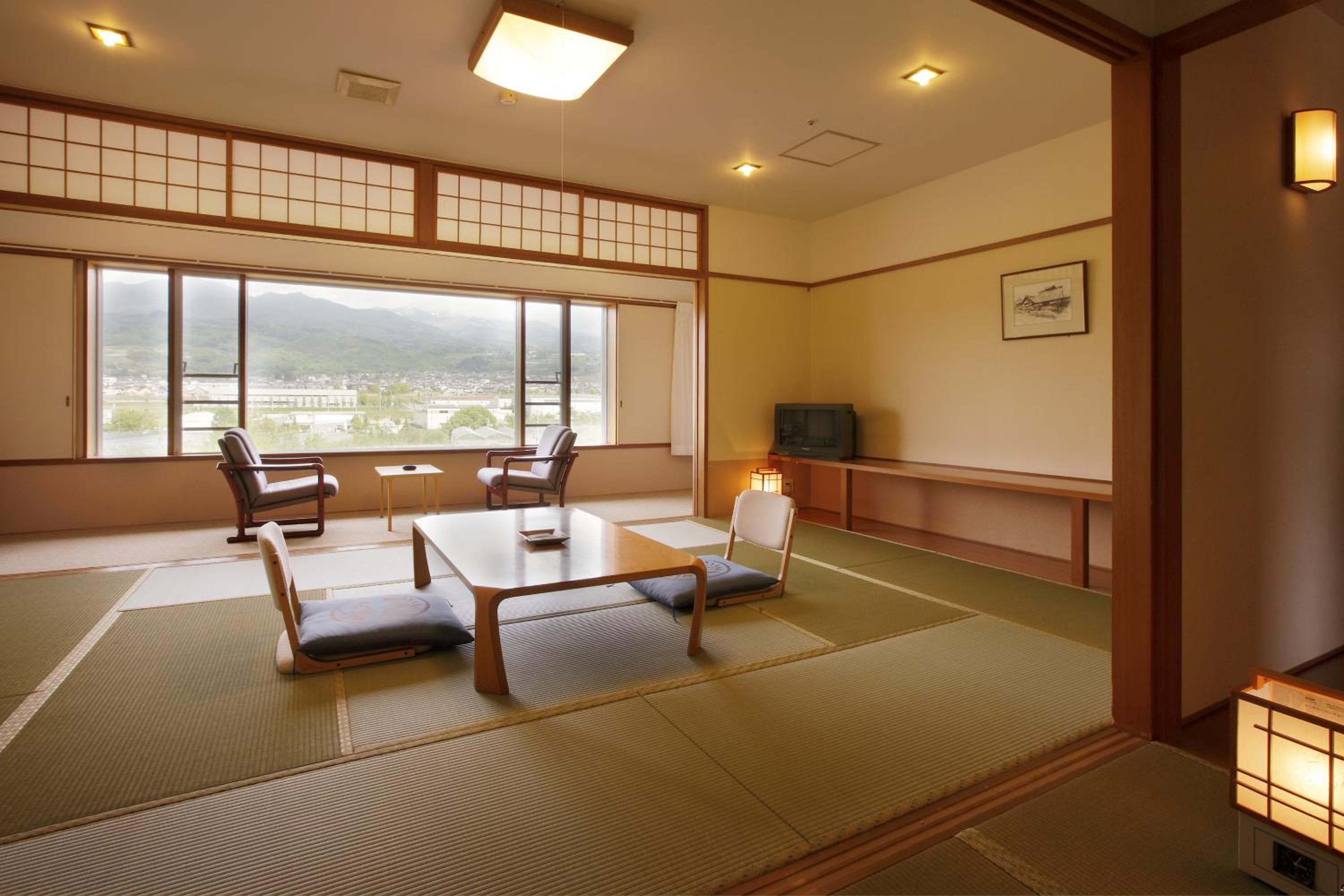 Japanese-Style Room (10 Tatami) - Photo 1