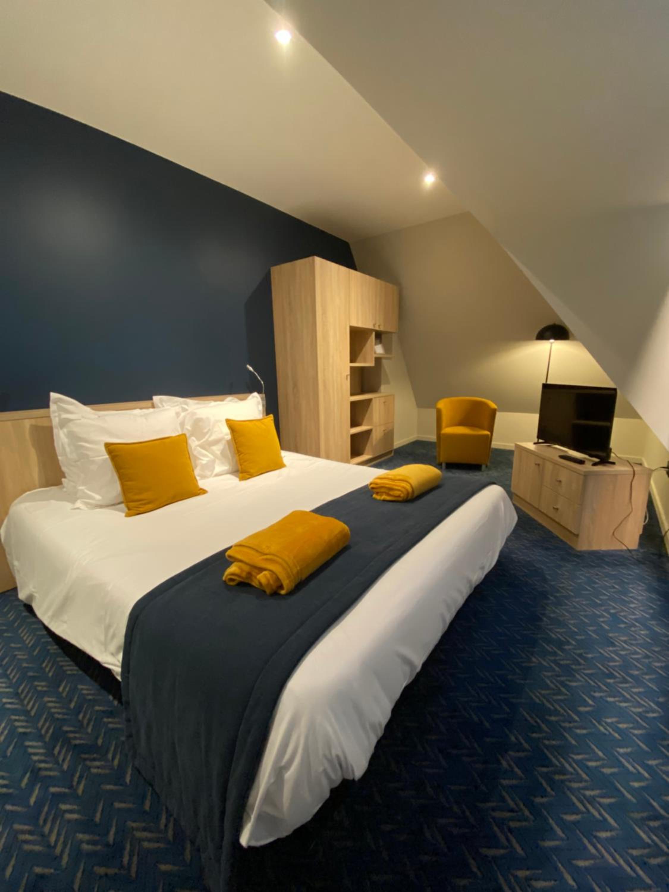Deluxe Double Room - Photo 1