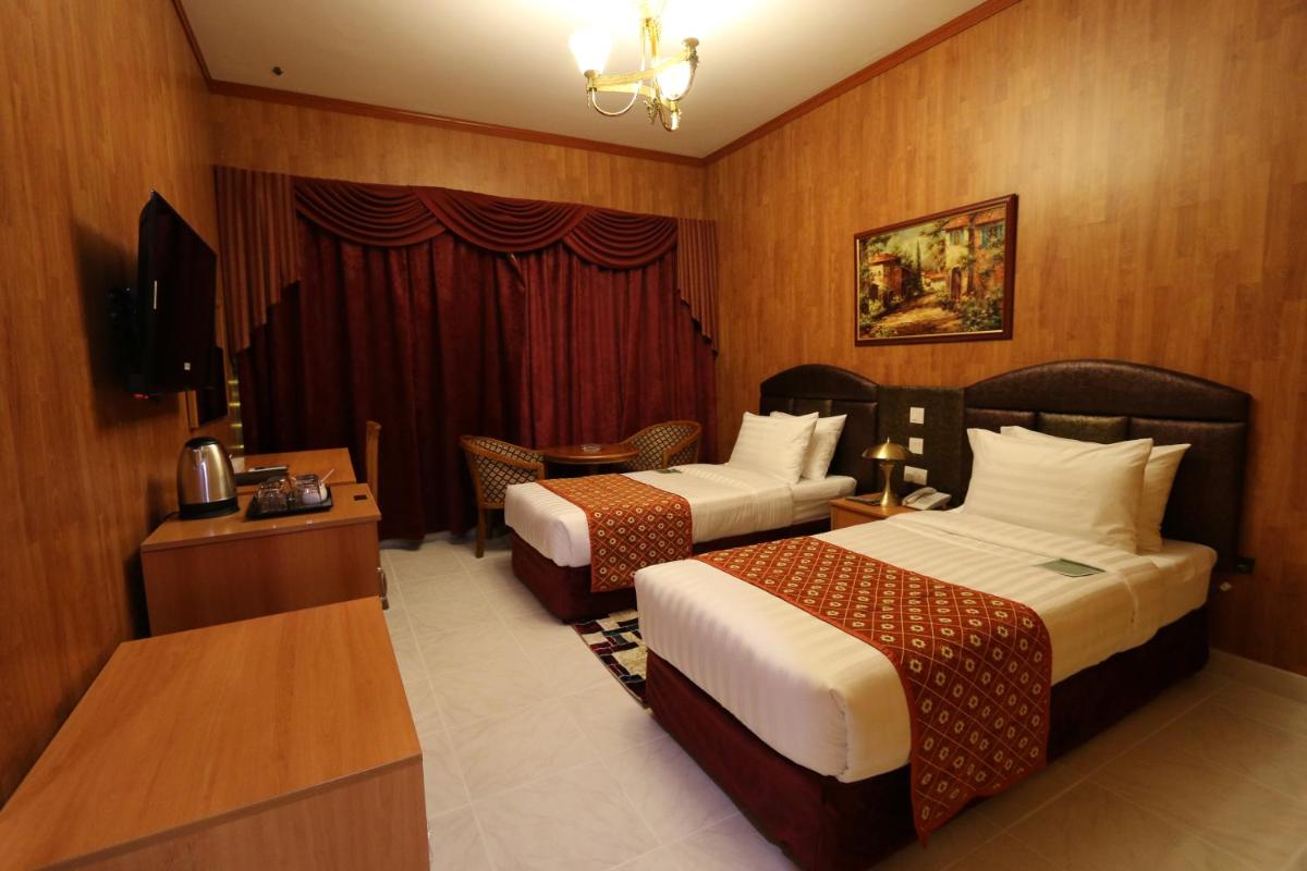 Standard Double or Twin Room photo 3