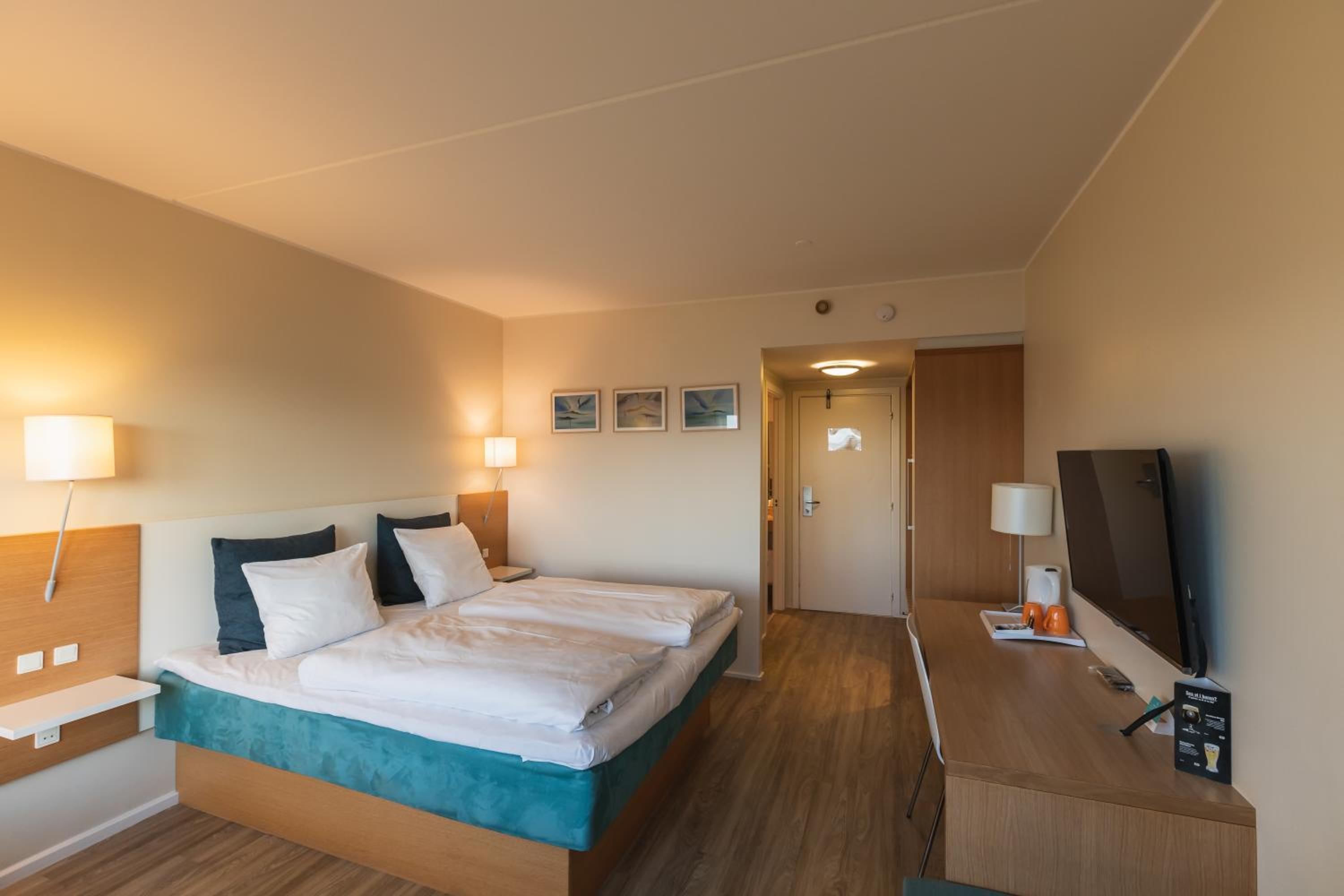Standard King Room - Photo 2
