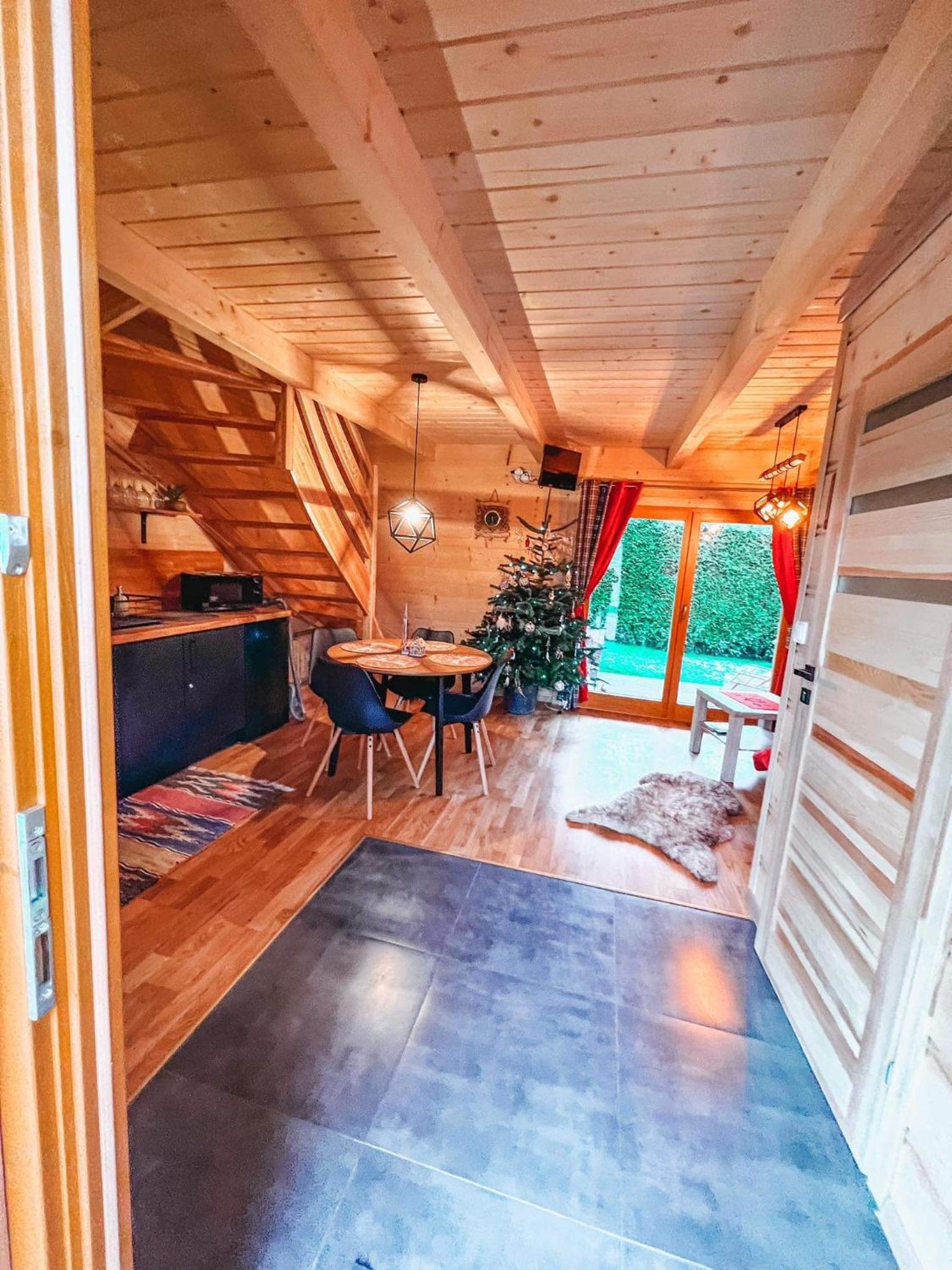 Two-Bedroom House - Photo 16