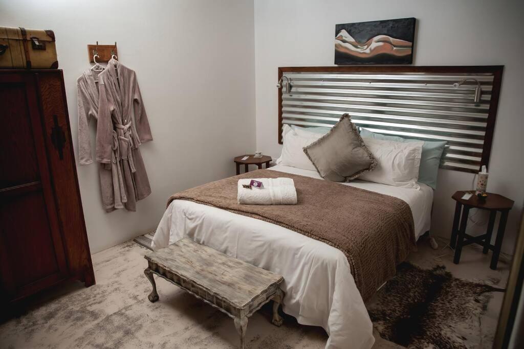 Double Room with Private Bathroom photo 3