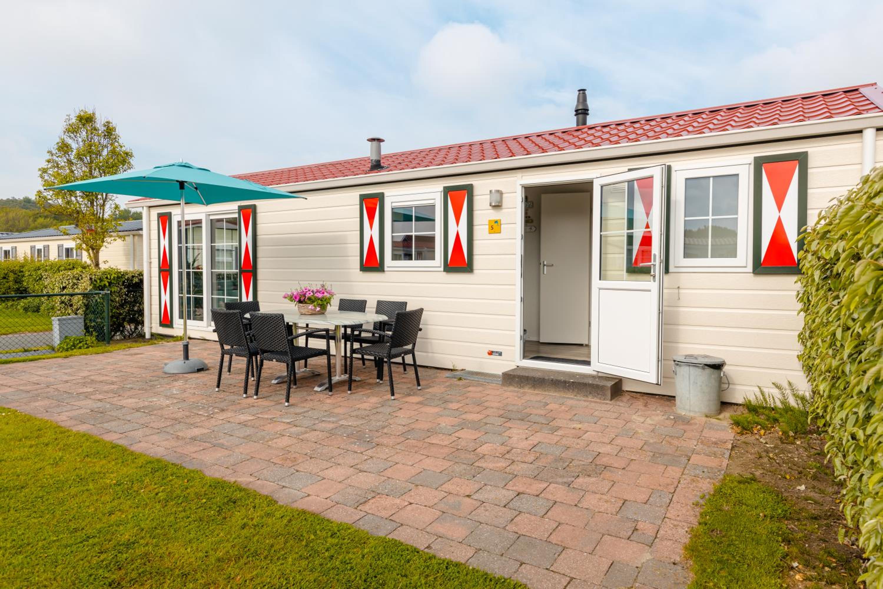 Chalet (5 Adults) photo 1