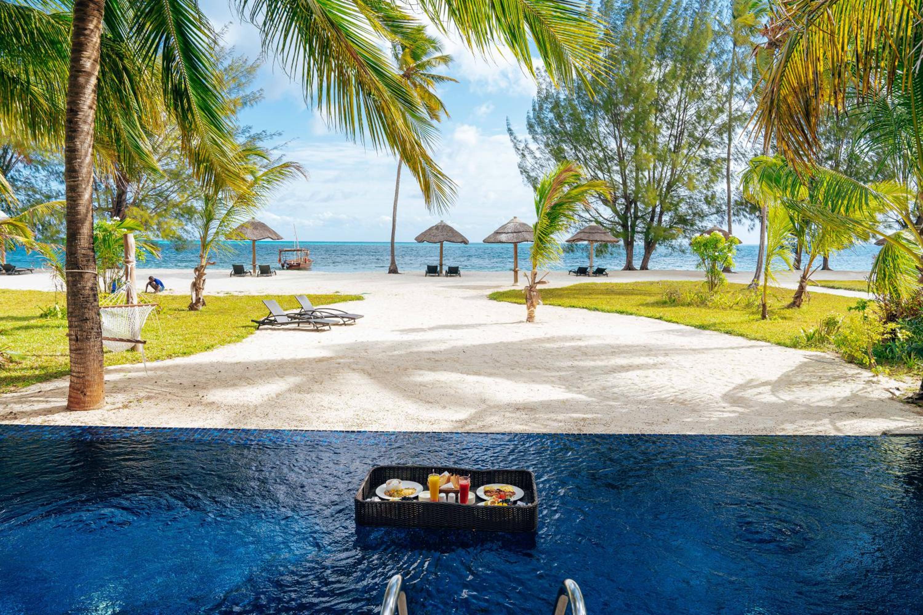 Luxury Ocean Front Pool Villa - Photo 5