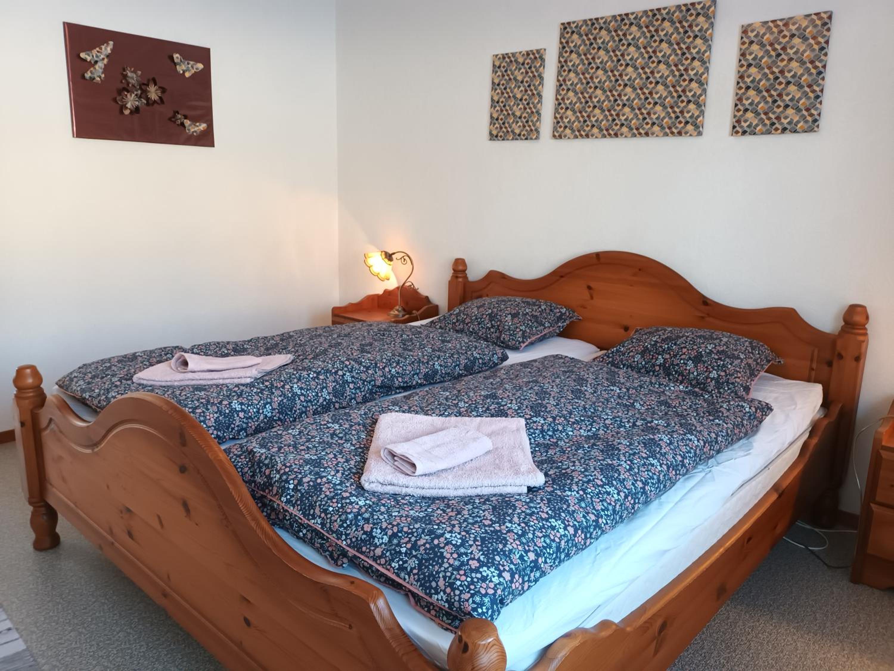 Double Room with Shared Bathroom photo 3