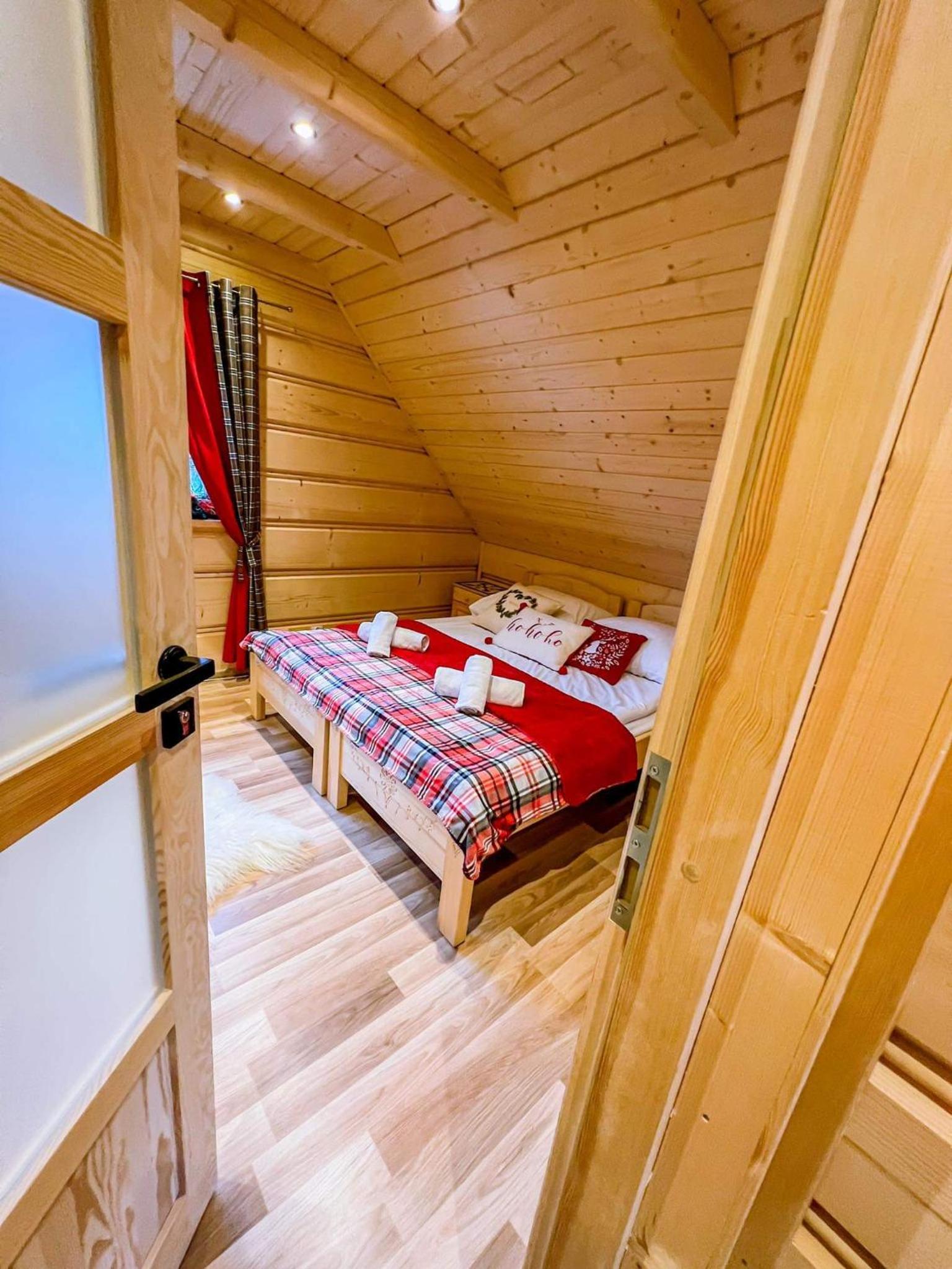 Two-Bedroom House - Photo 22