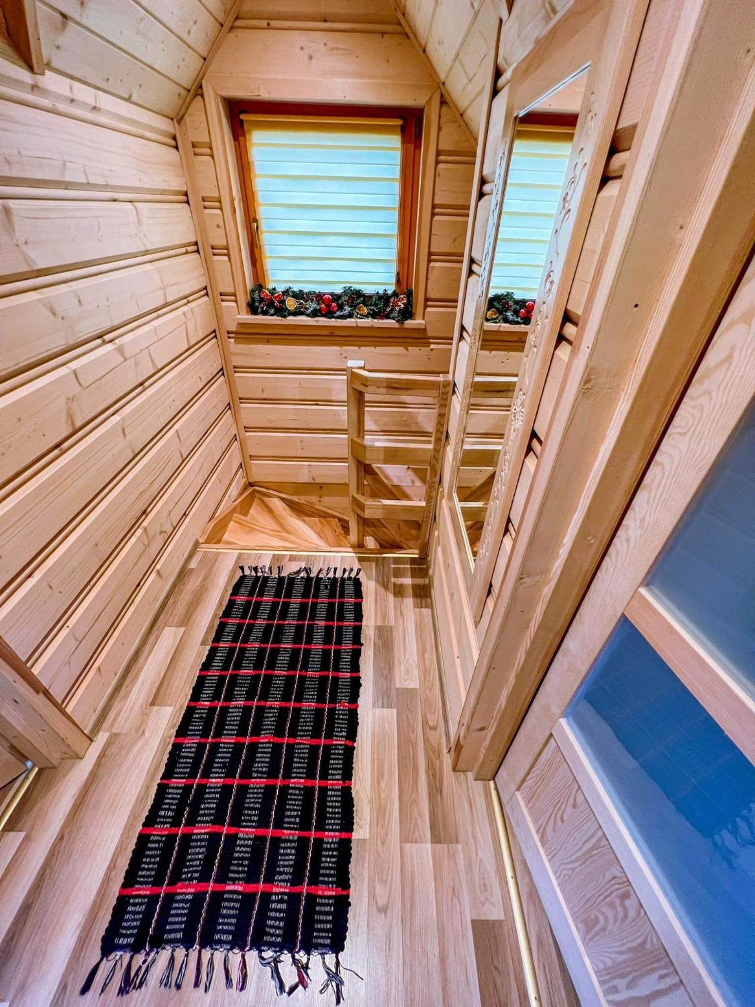 Two-Bedroom House - Photo 25