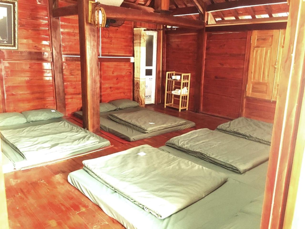 Mixed Dormitory Room