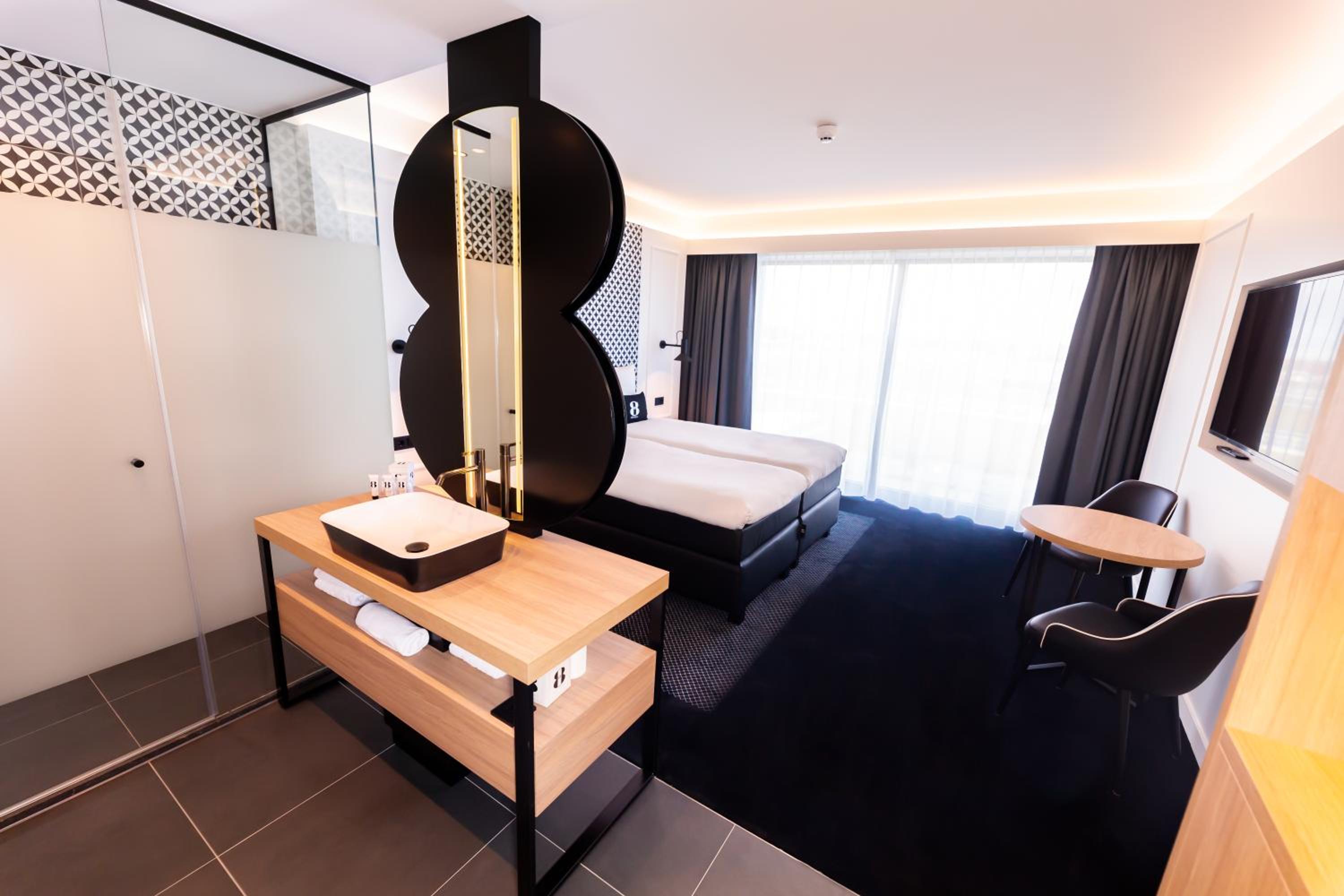 Twin Room - Photo 3