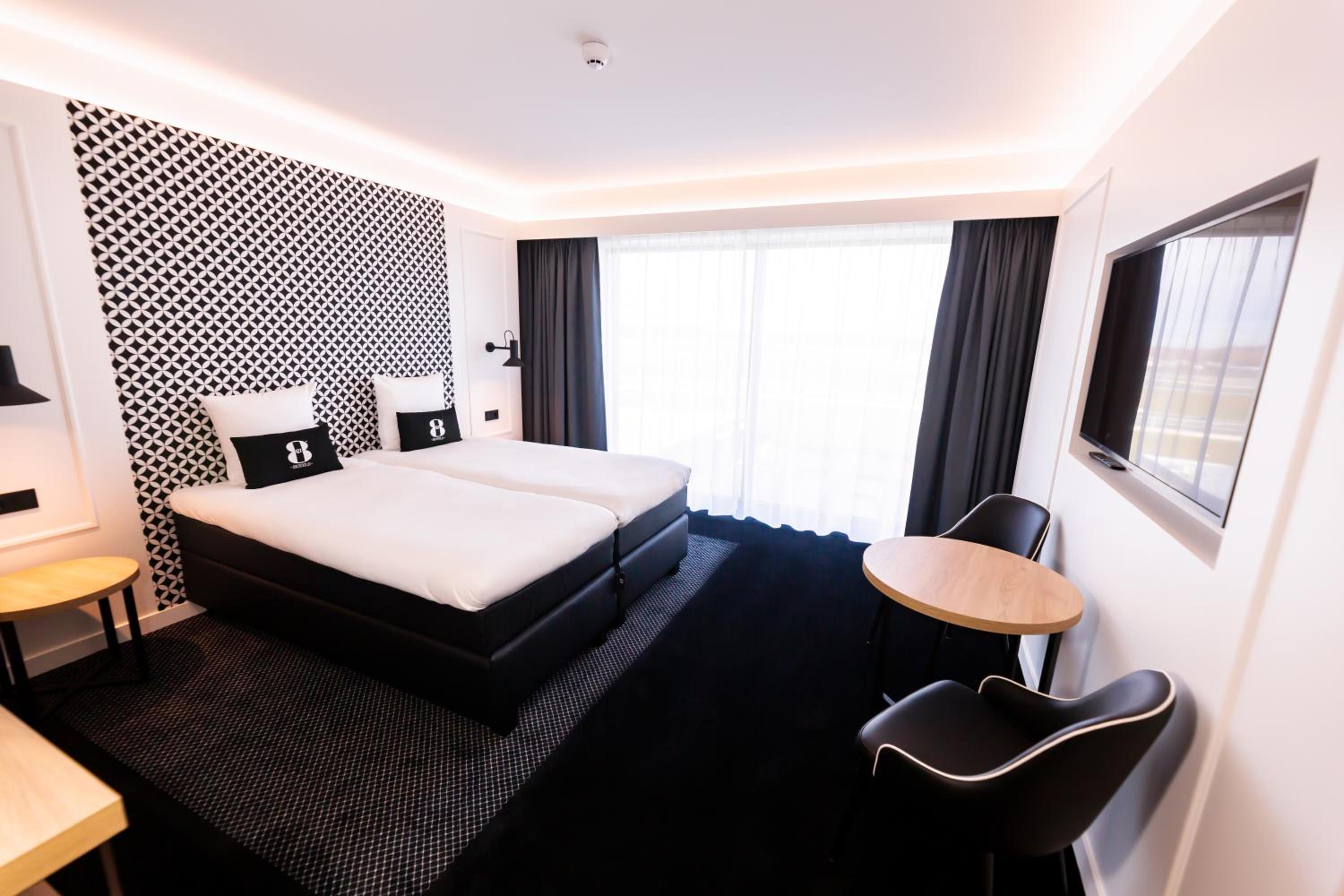 Twin Room - Photo 2