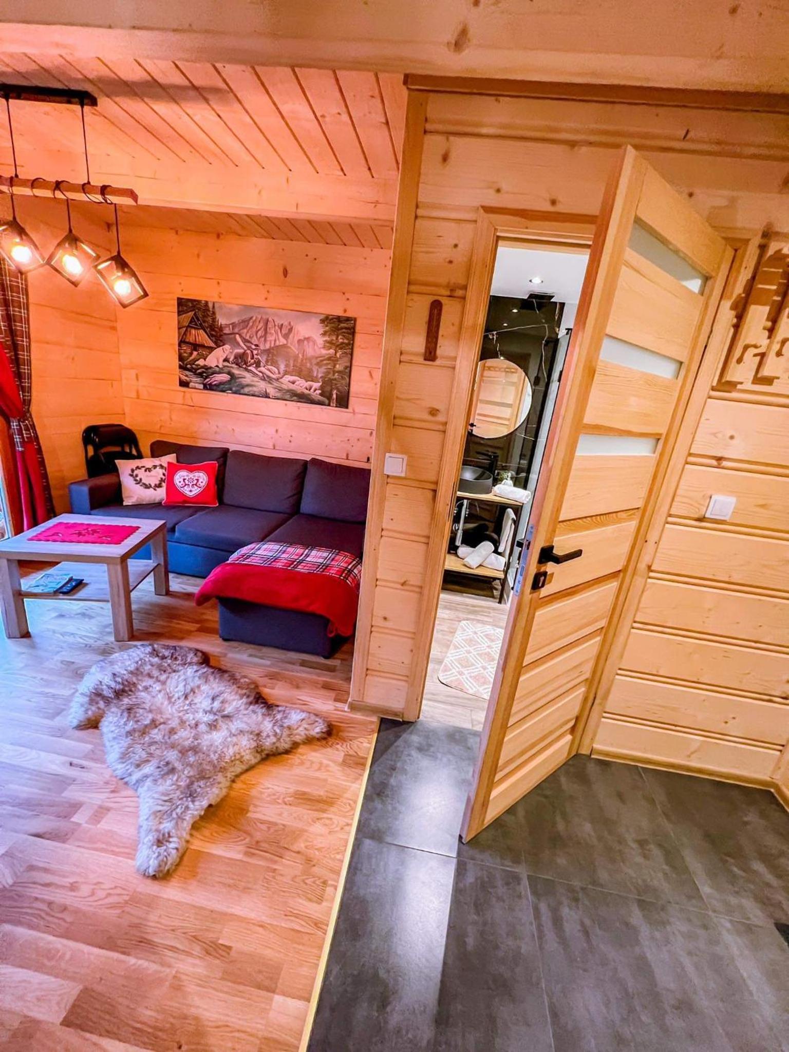 Two-Bedroom House - Photo 28