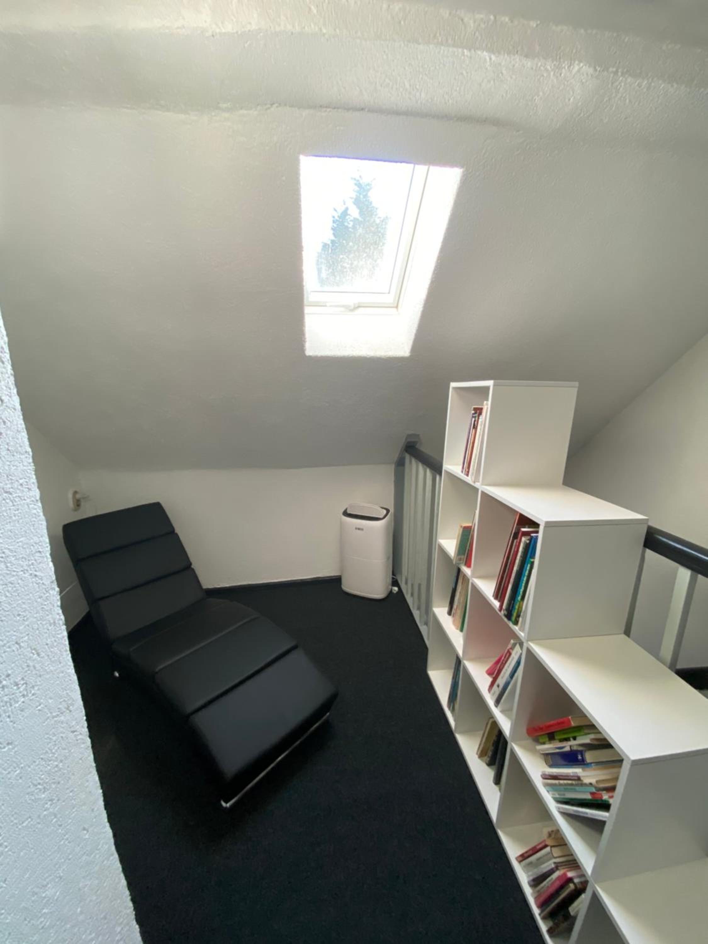 Three-Bedroom Apartment photo 2