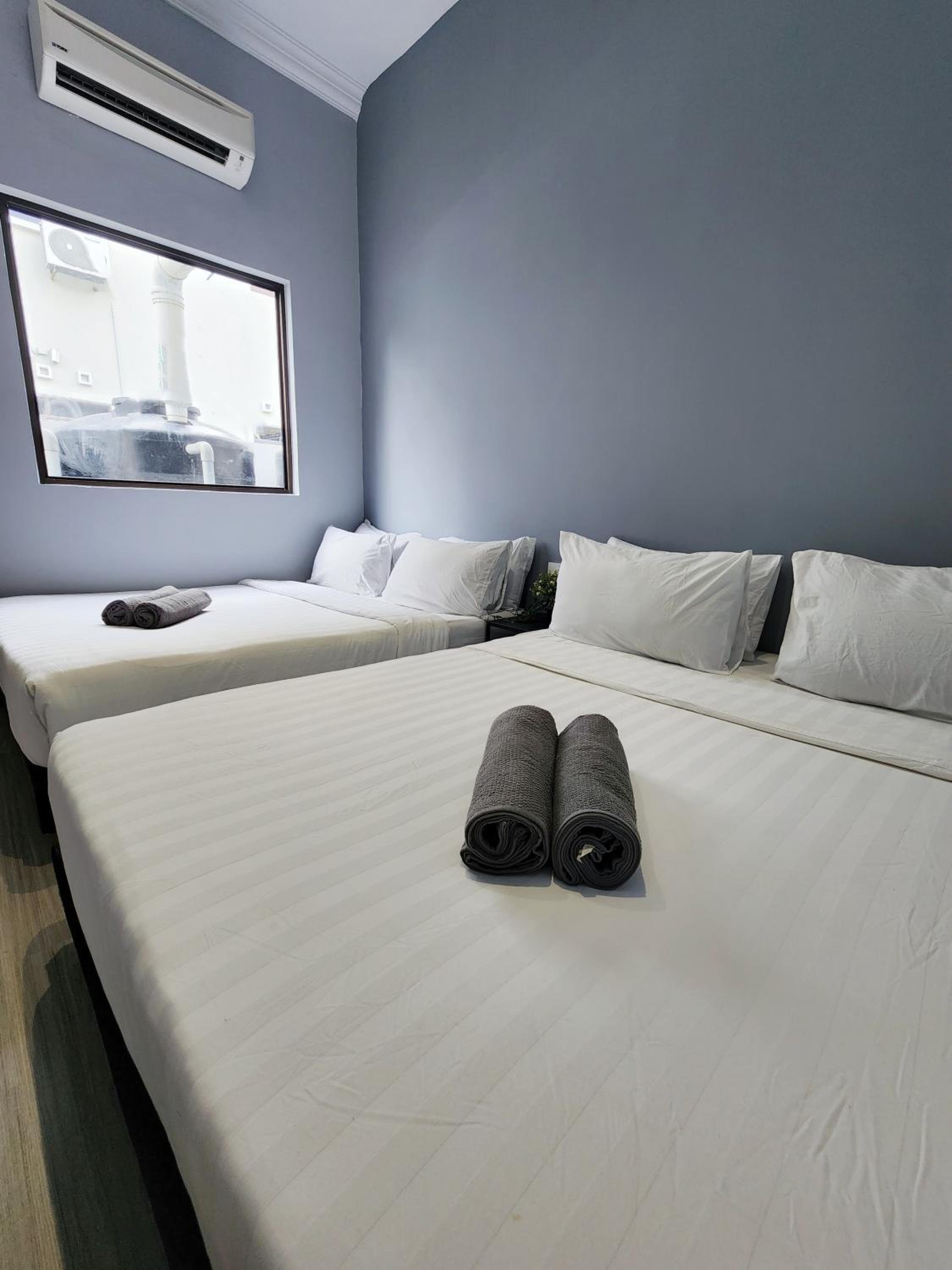 Deluxe Family Room - Photo 1