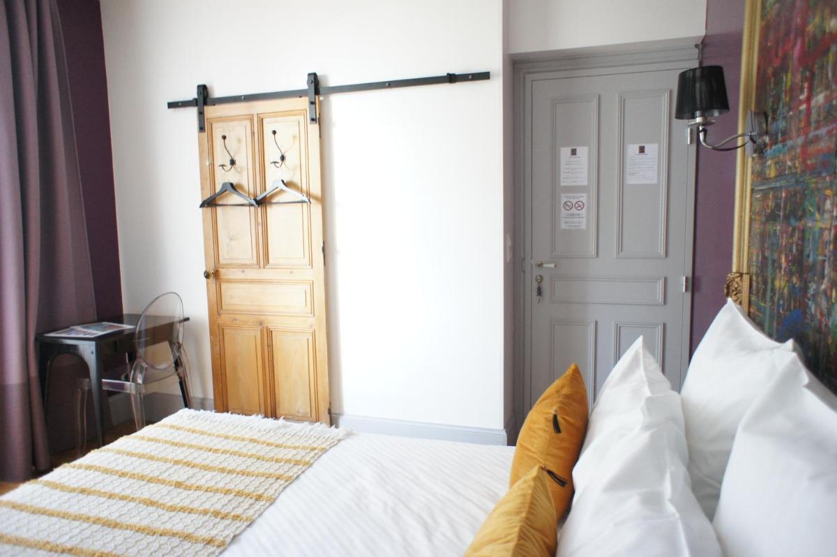 Double Room with Private Bathroom photo 3