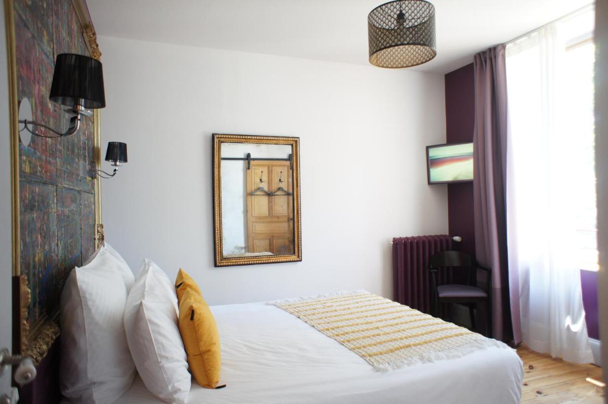 Double Room with Private Bathroom photo 1