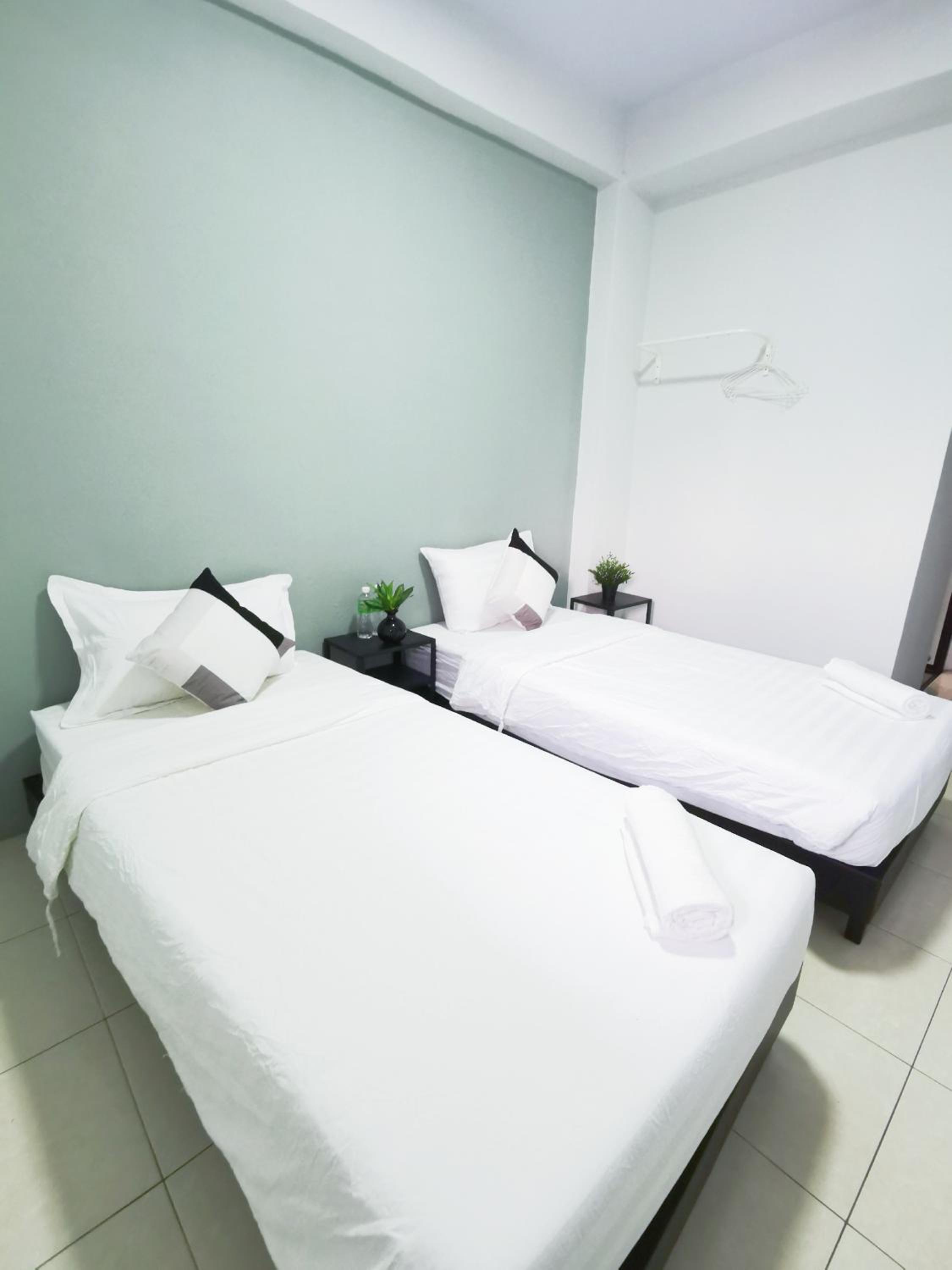 Deluxe Twin Room - Photo 2