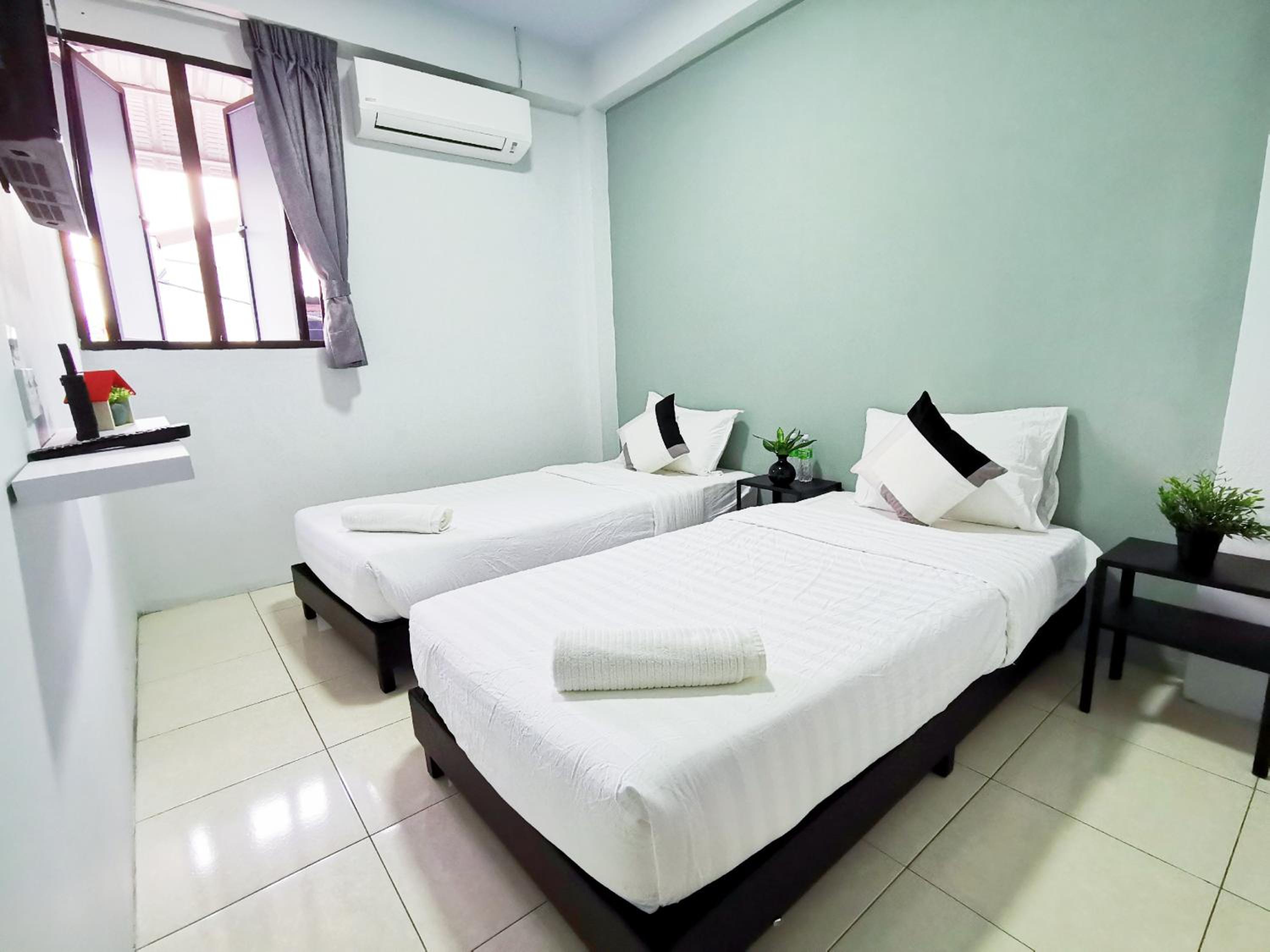 Deluxe Twin Room - Photo 1