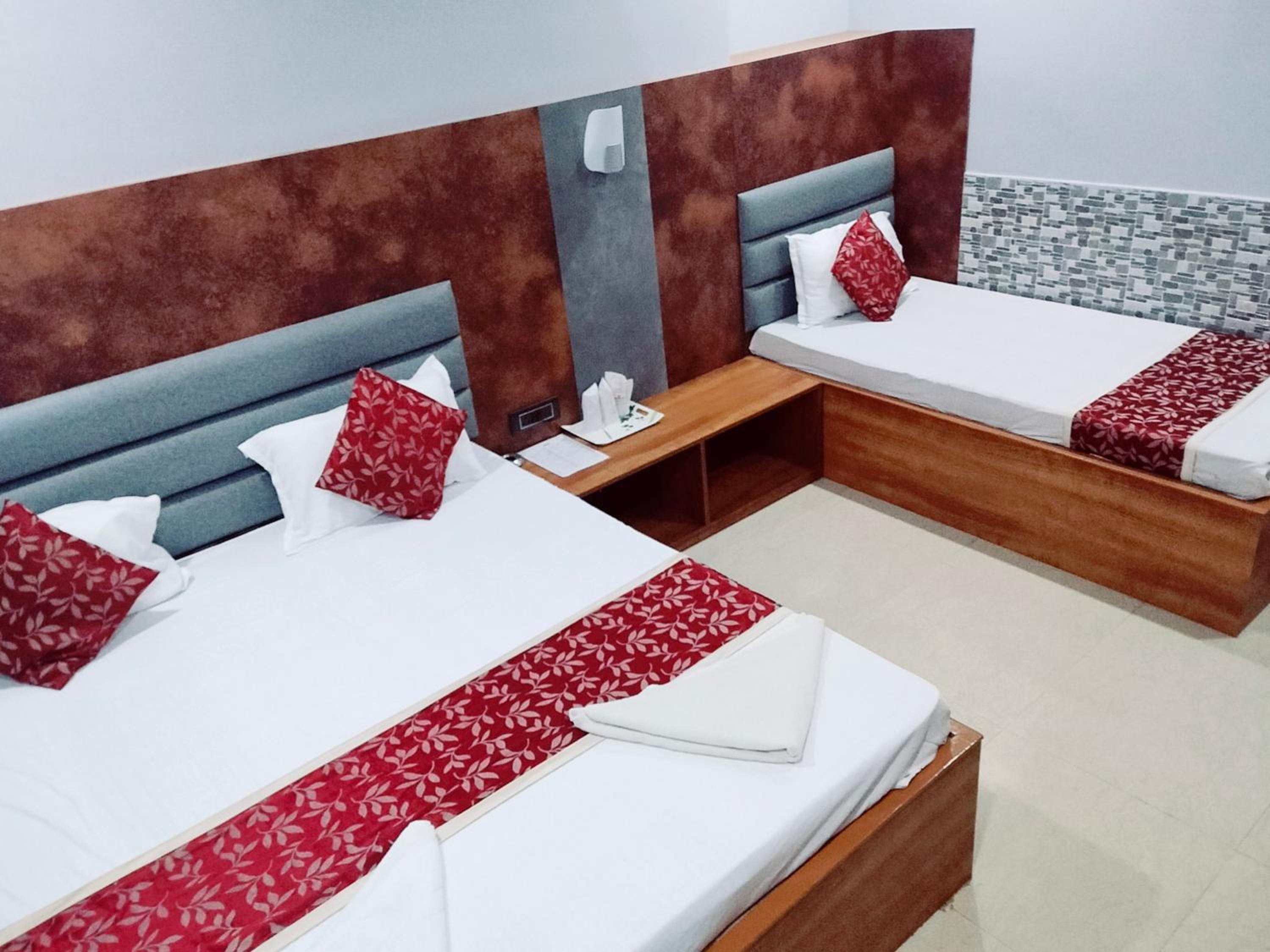 Deluxe Triple Room