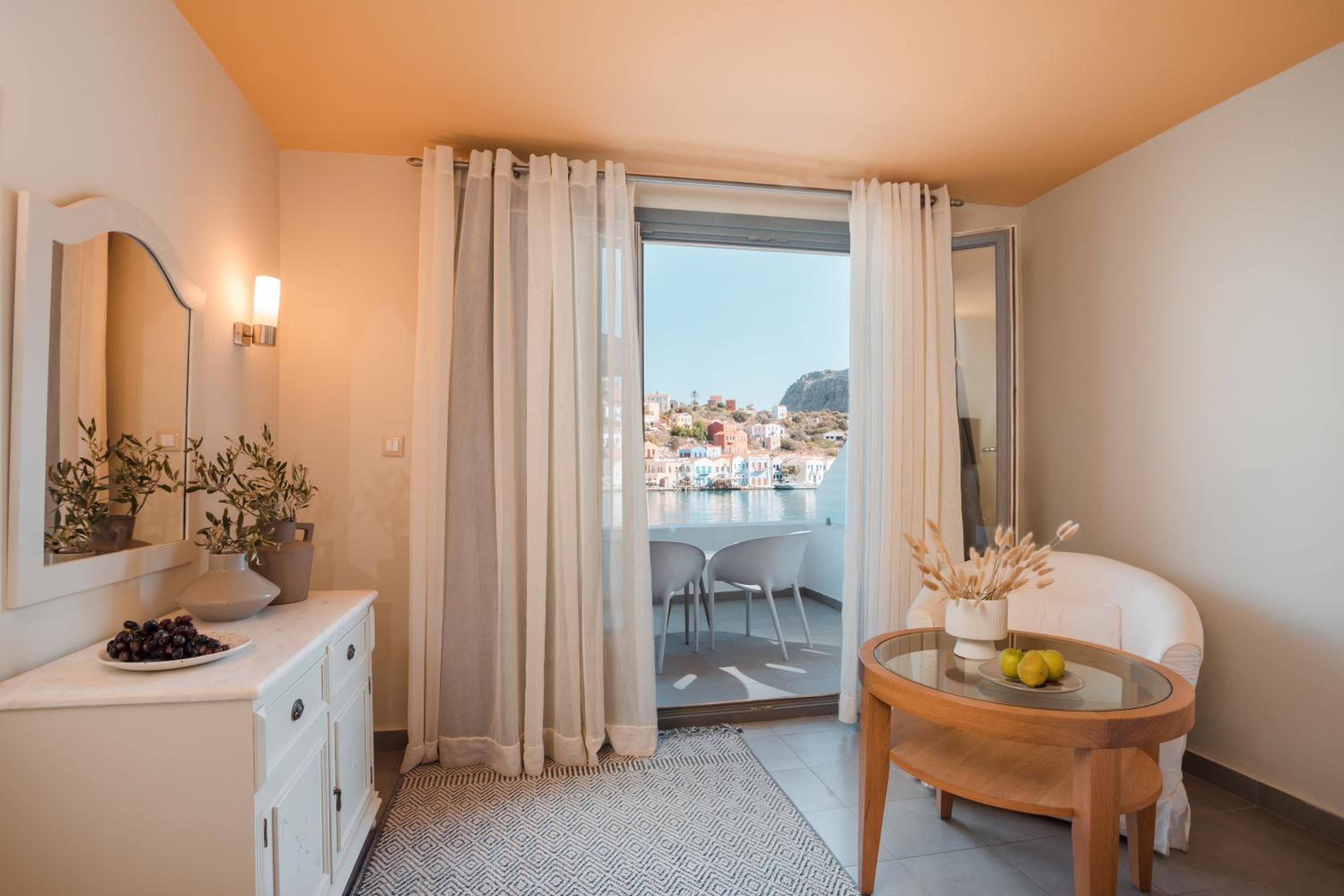 Corner-Petit Classic with Sea View photo 3