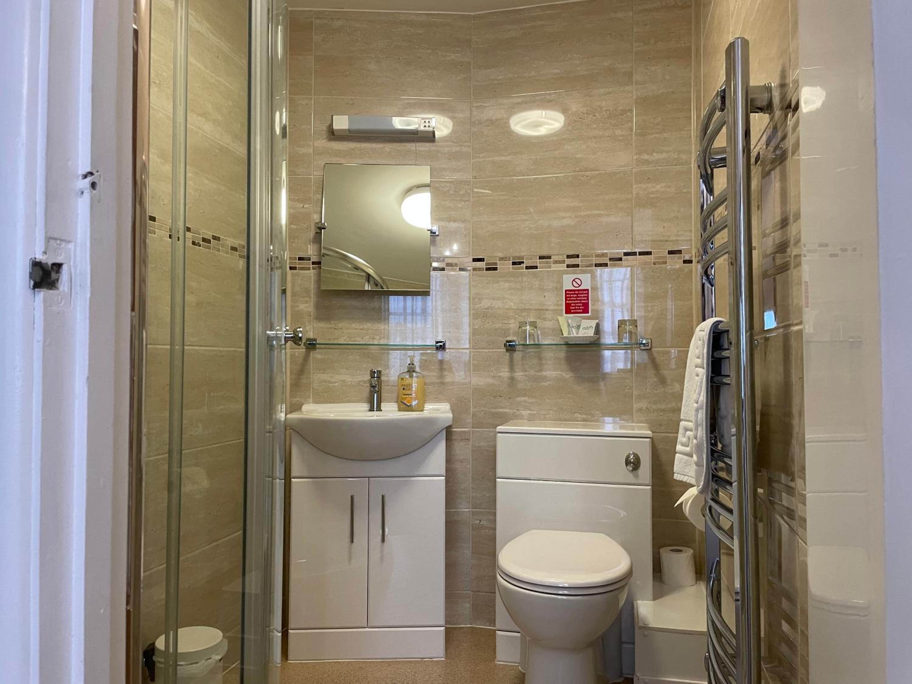 Deluxe Double Room - Photo 4