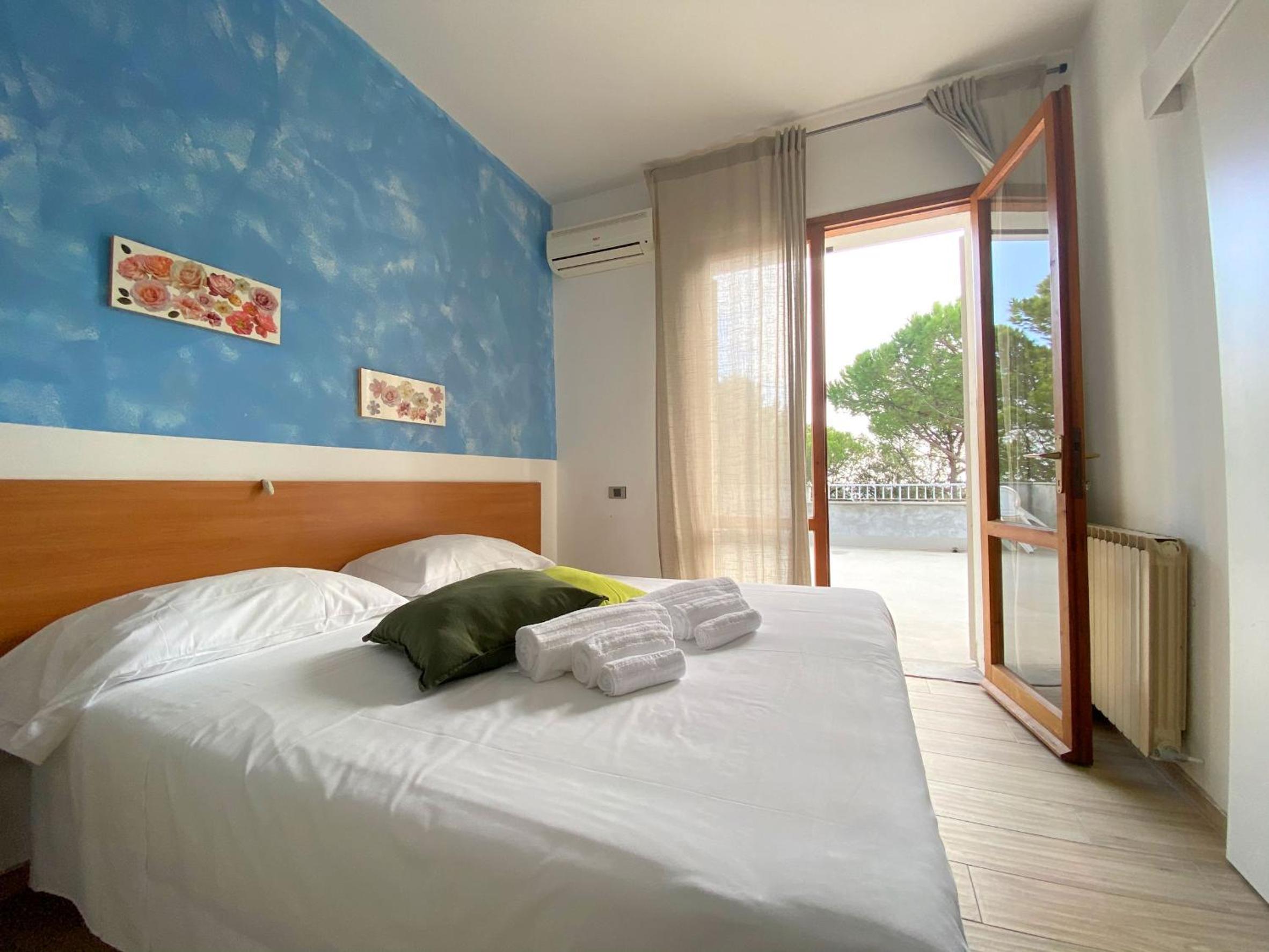 Double Room with Terrace - Photo 1