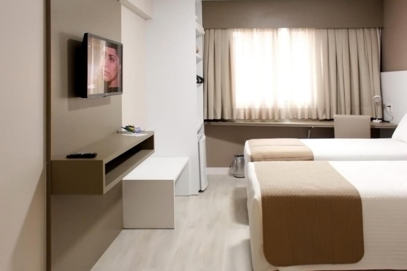 Deluxe Twin Room photo 2