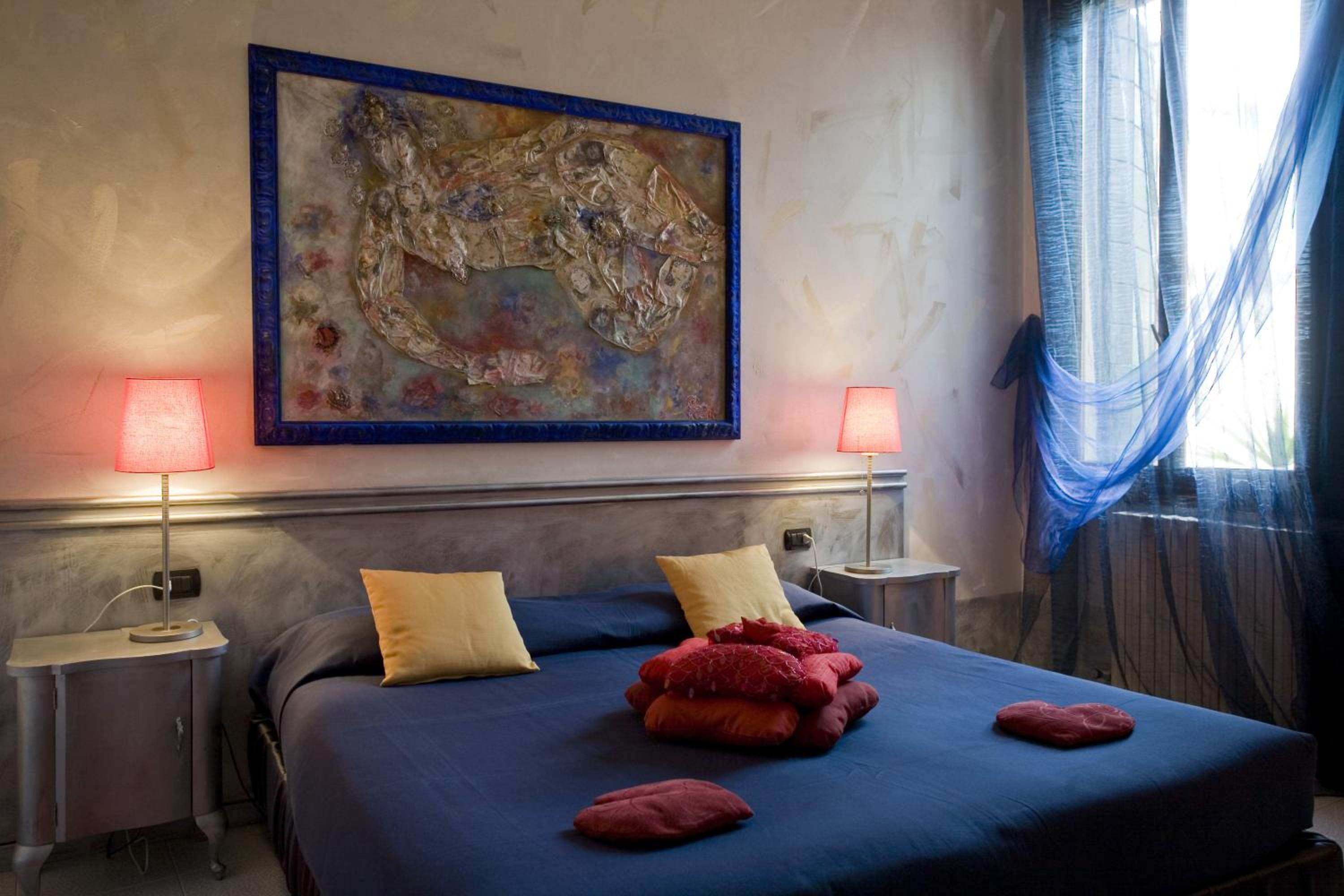 Double Room - Photo 6