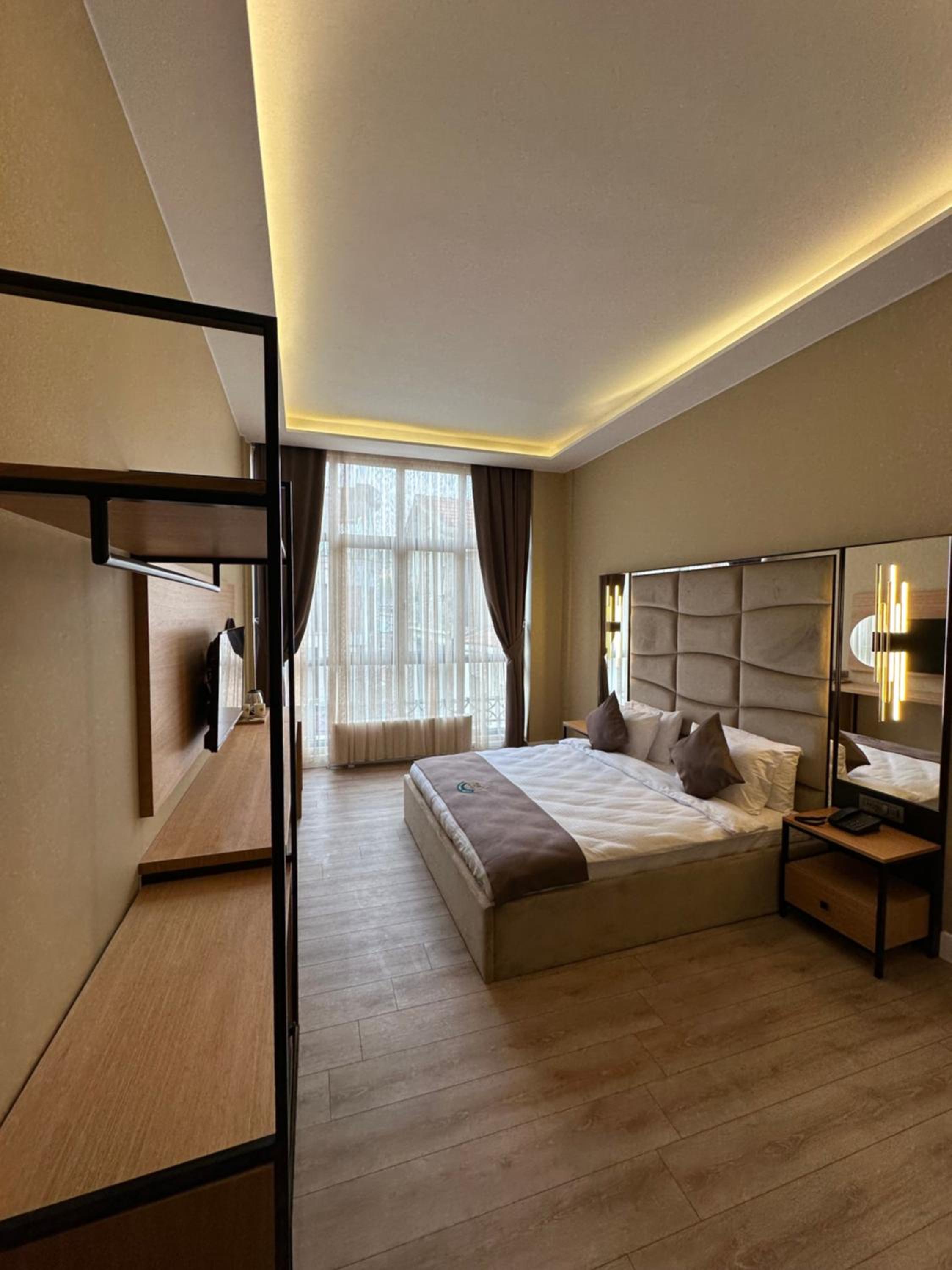 Deluxe Double Room photo 2