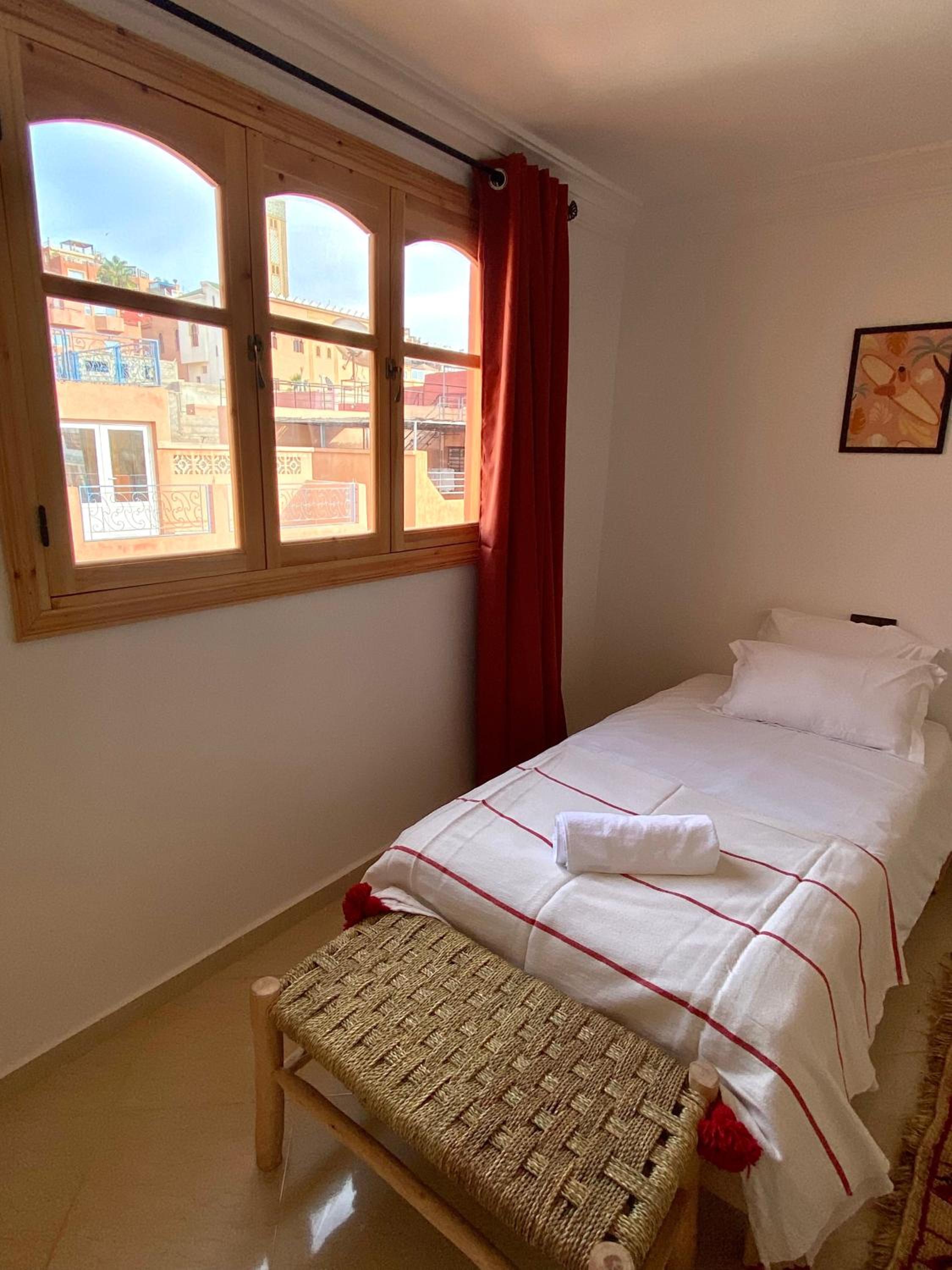 Deluxe Double or Twin Room with City View photo 3