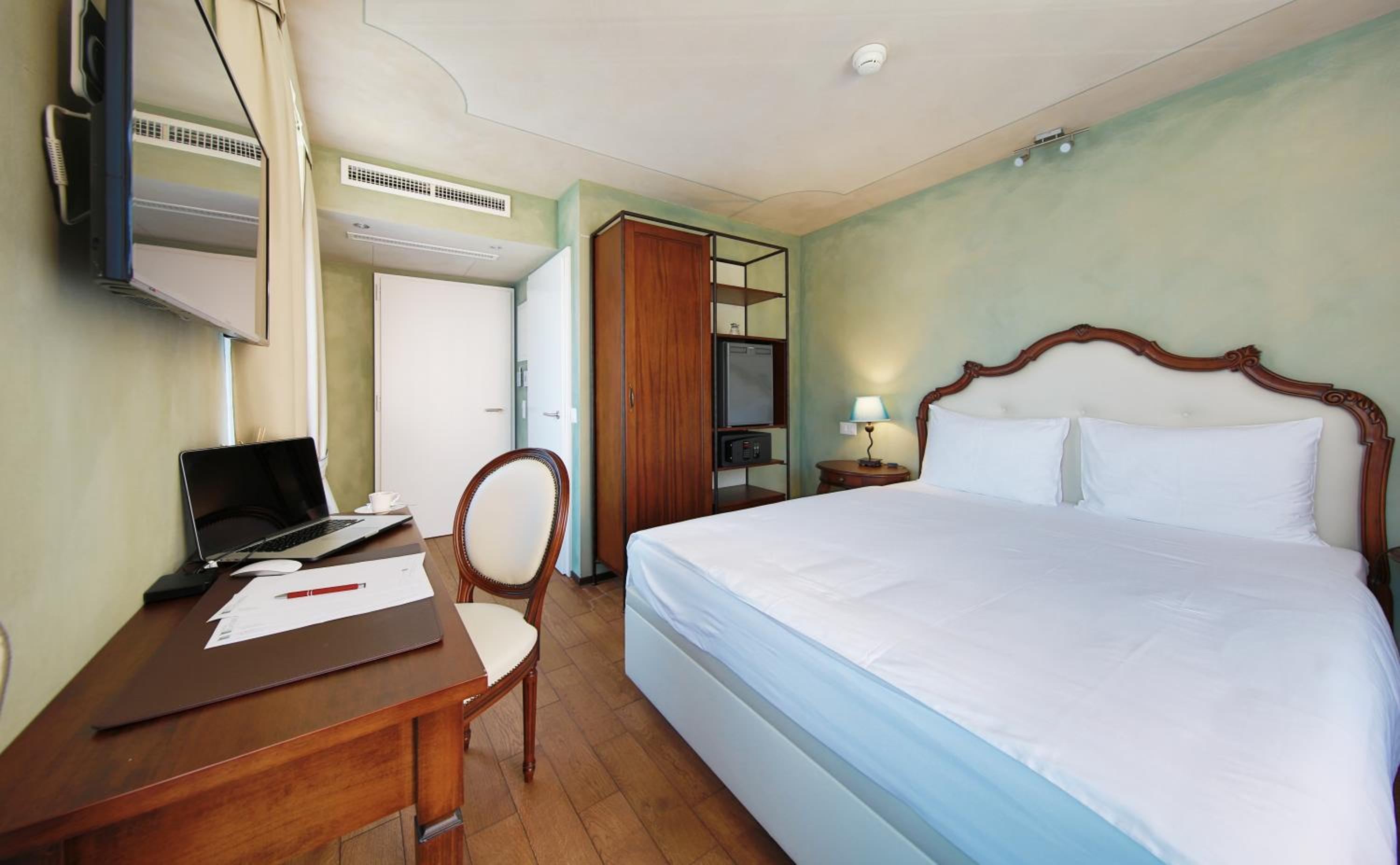 Business Single Room photo 2