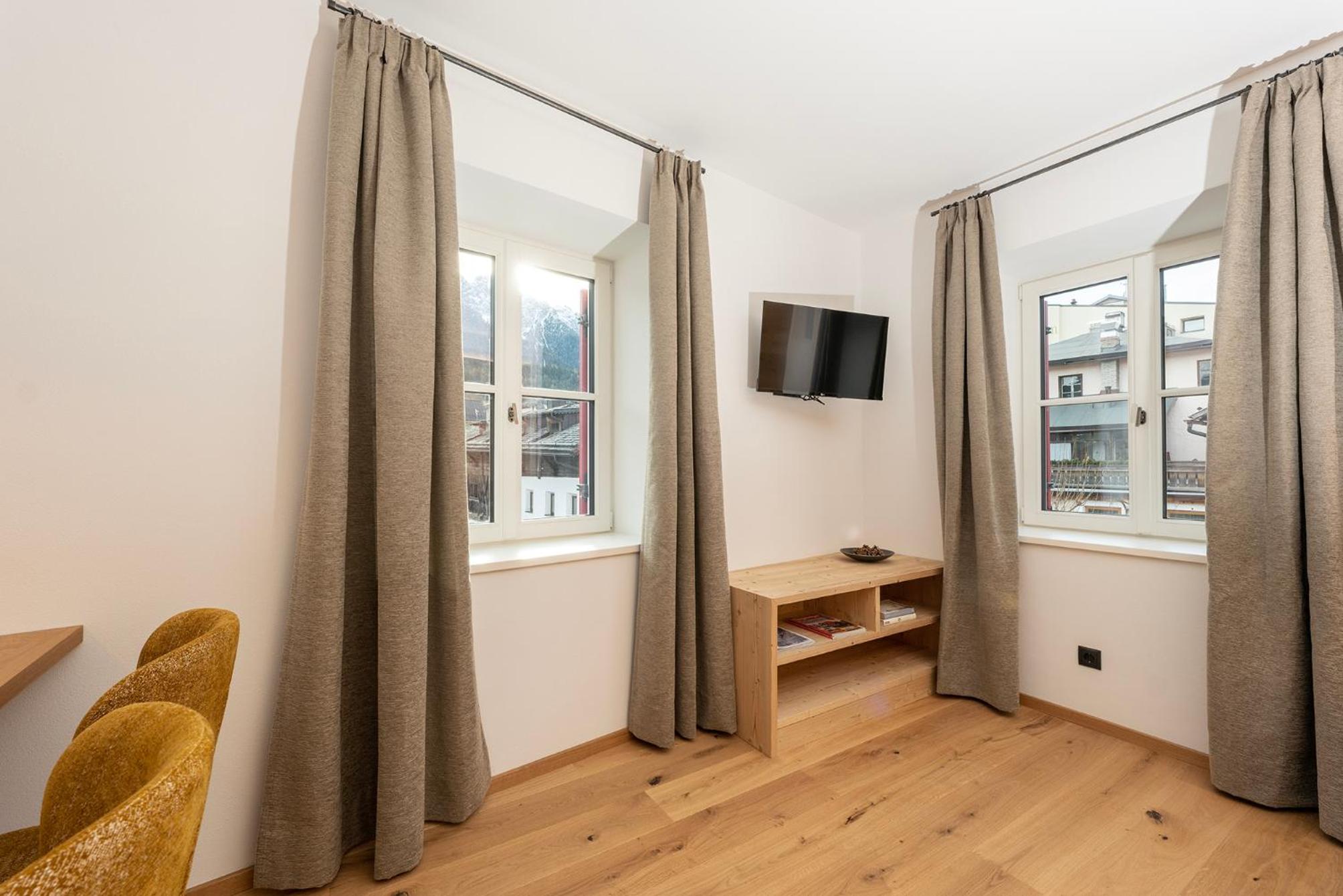 Apartment with Mountain View photo 3